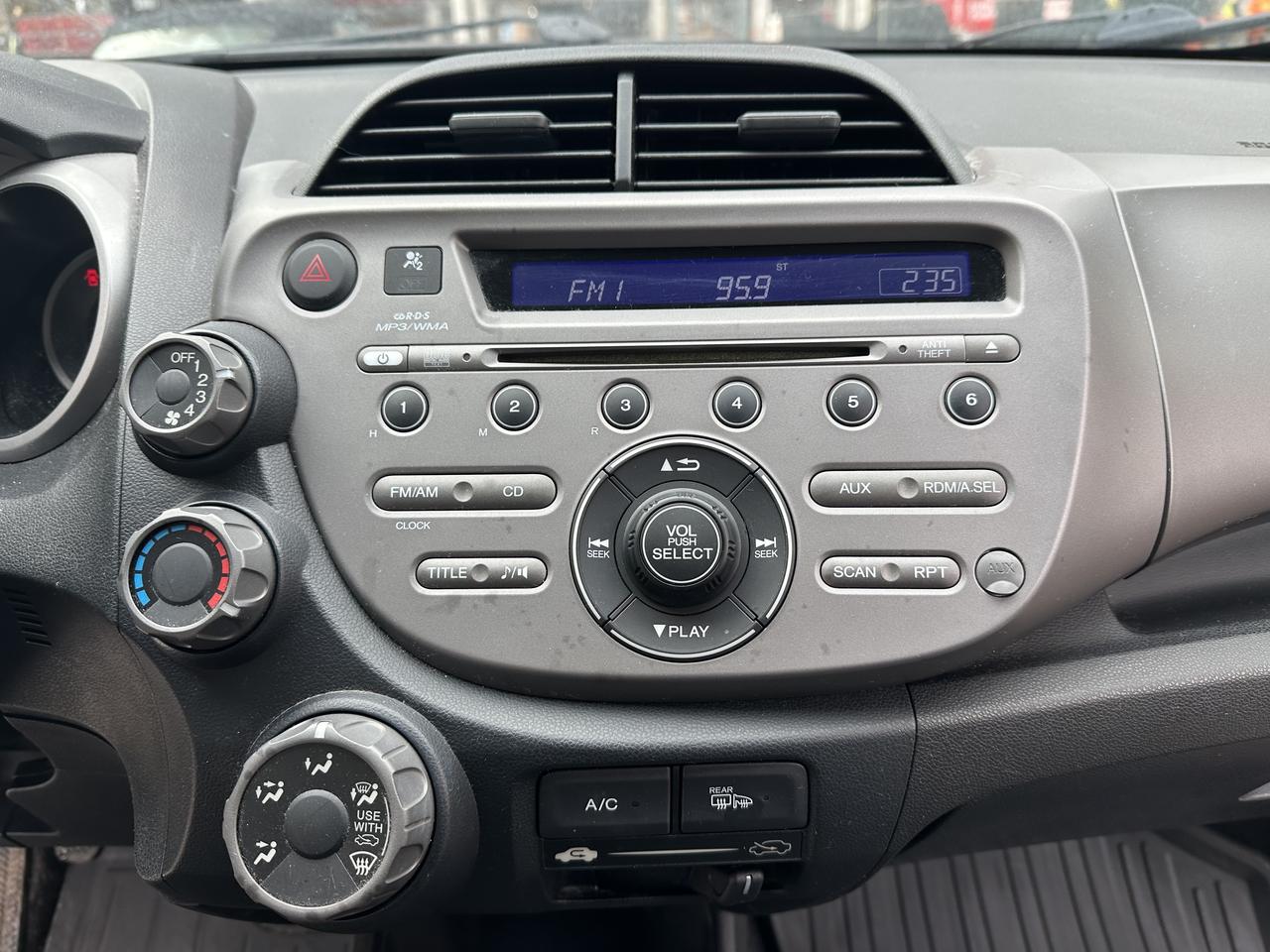 2013 Honda Fit 5DR HB MAN LX Photo