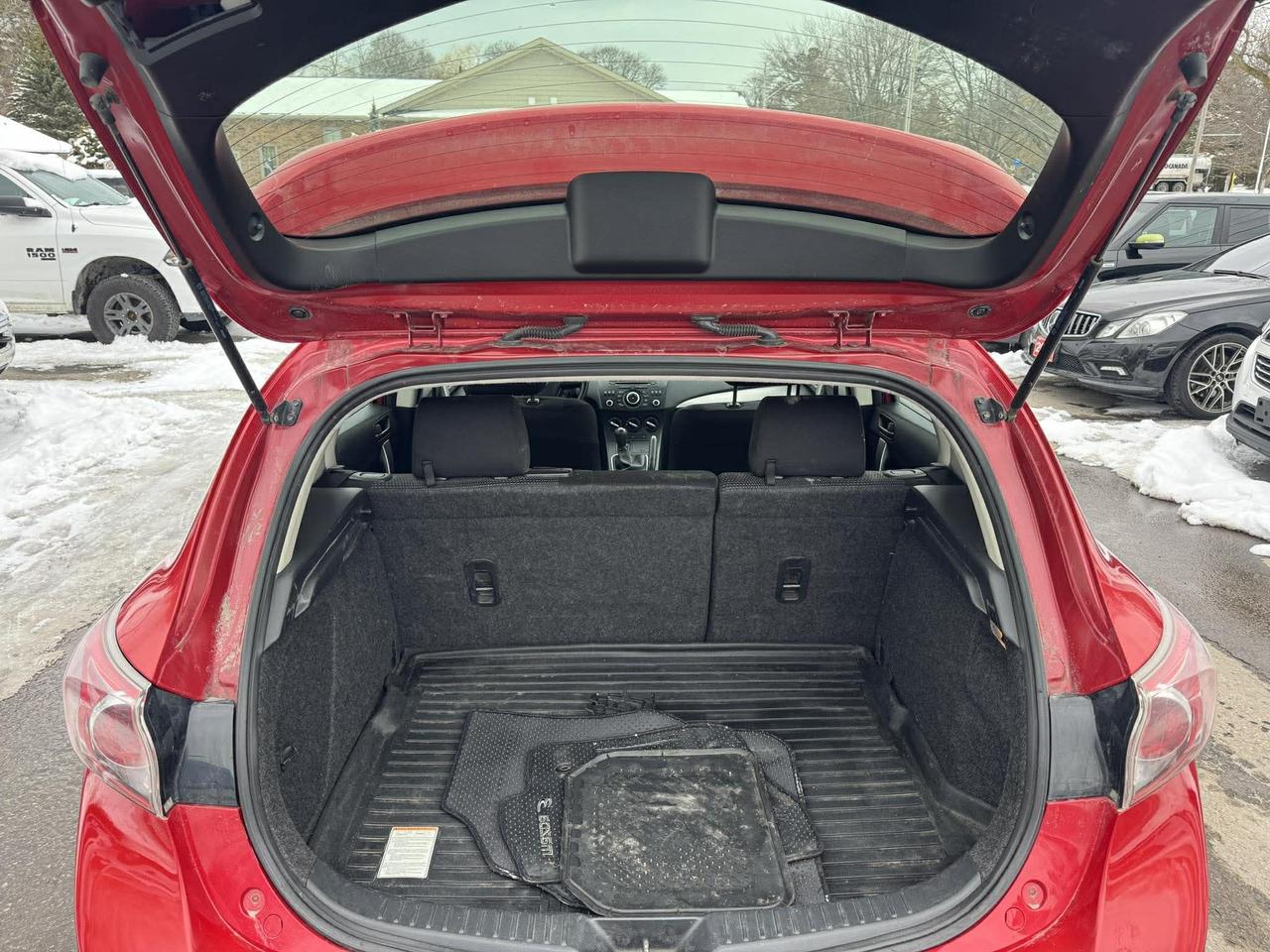 2013 Mazda MAZDA3 4dr HB Sport Man GS-SKY Photo