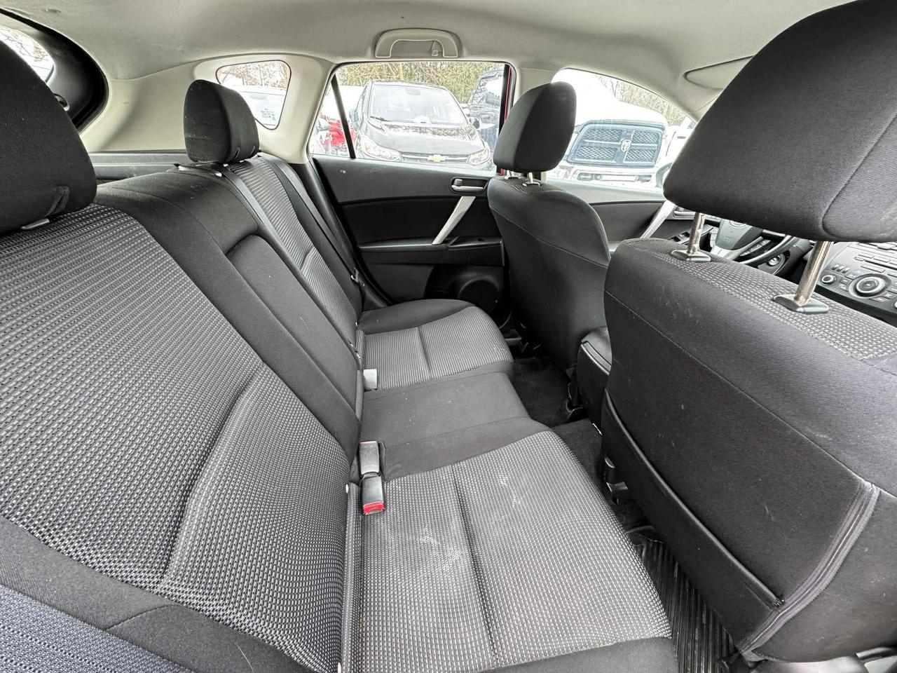 2013 Mazda MAZDA3 4dr HB Sport Man GS-SKY Photo