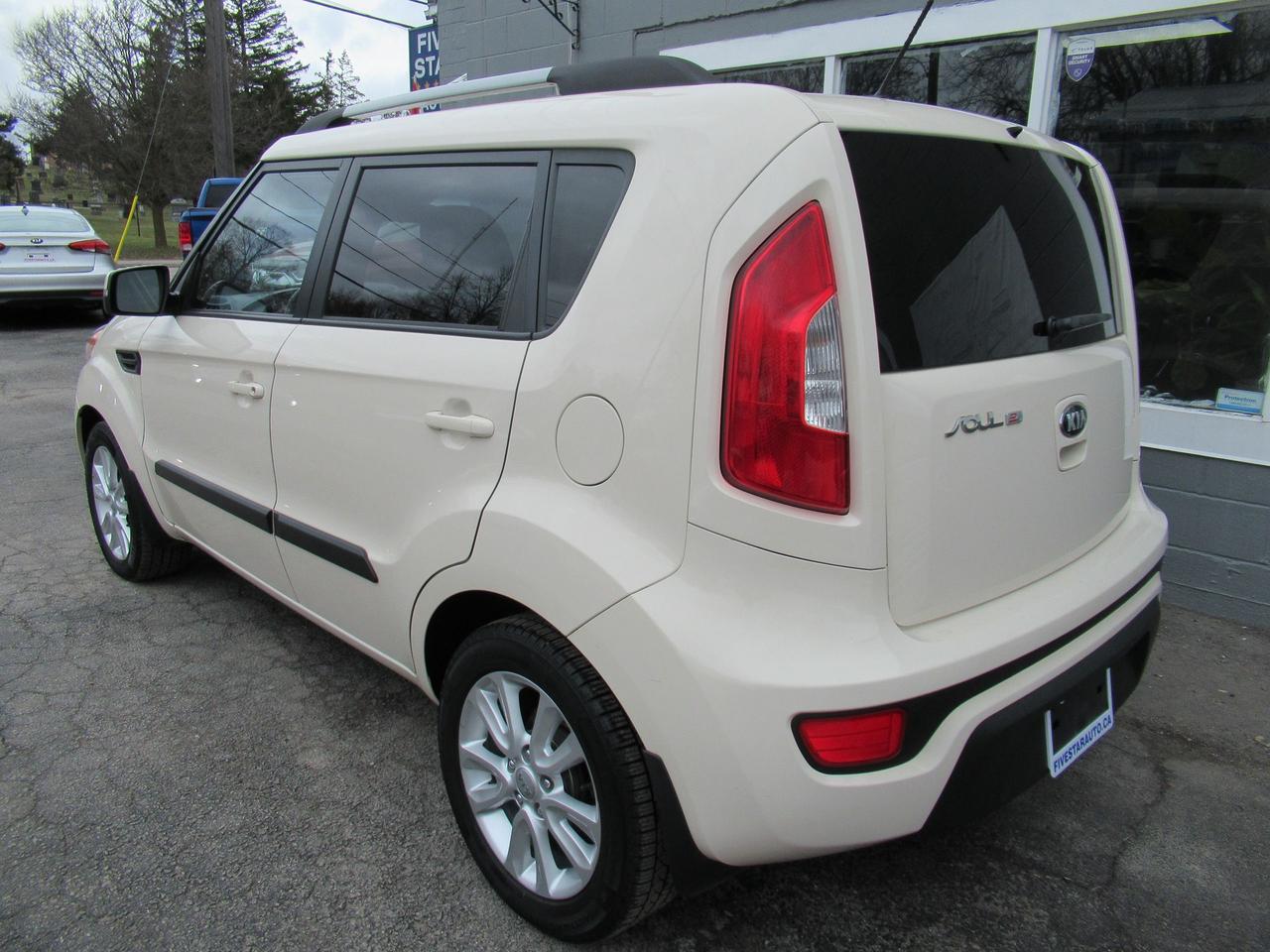 2013 Kia Soul 4U Photo2