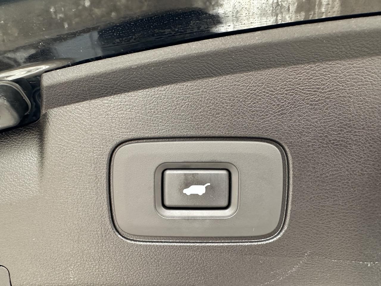 2010 Acura ZDX  Photo