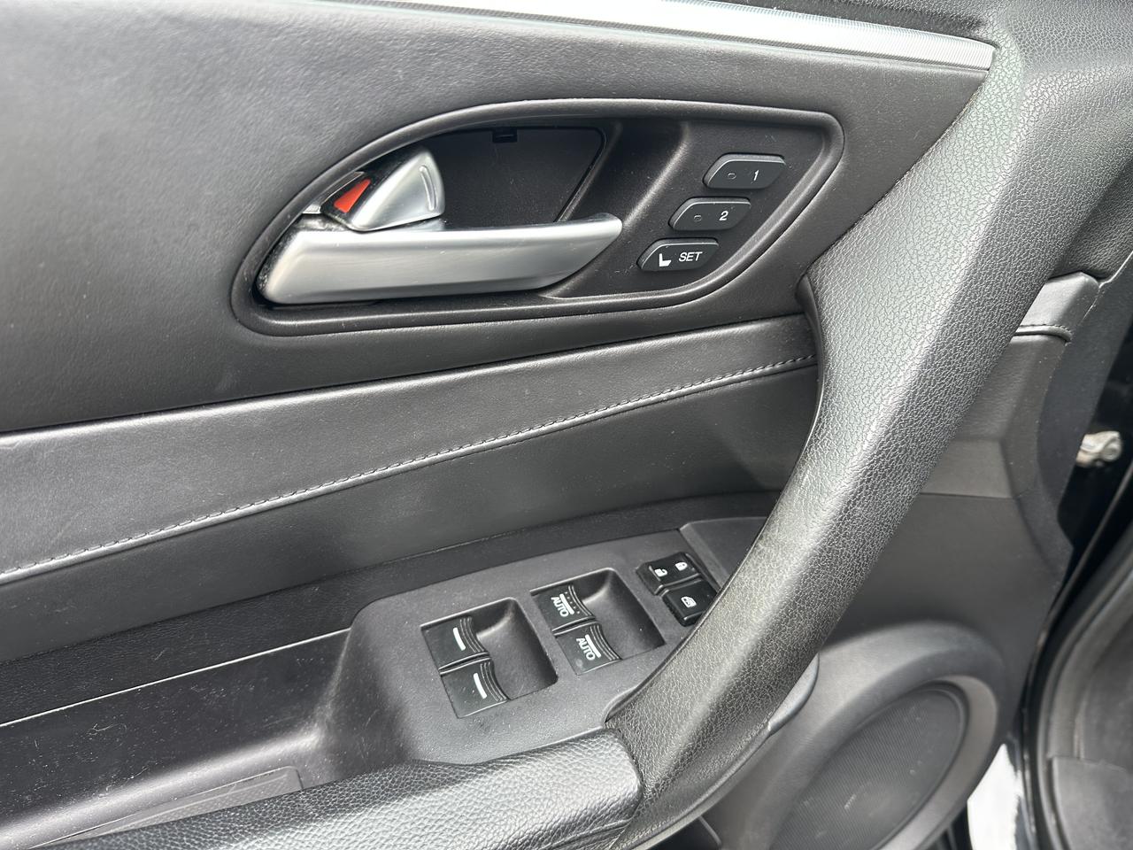 2010 Acura ZDX  Photo