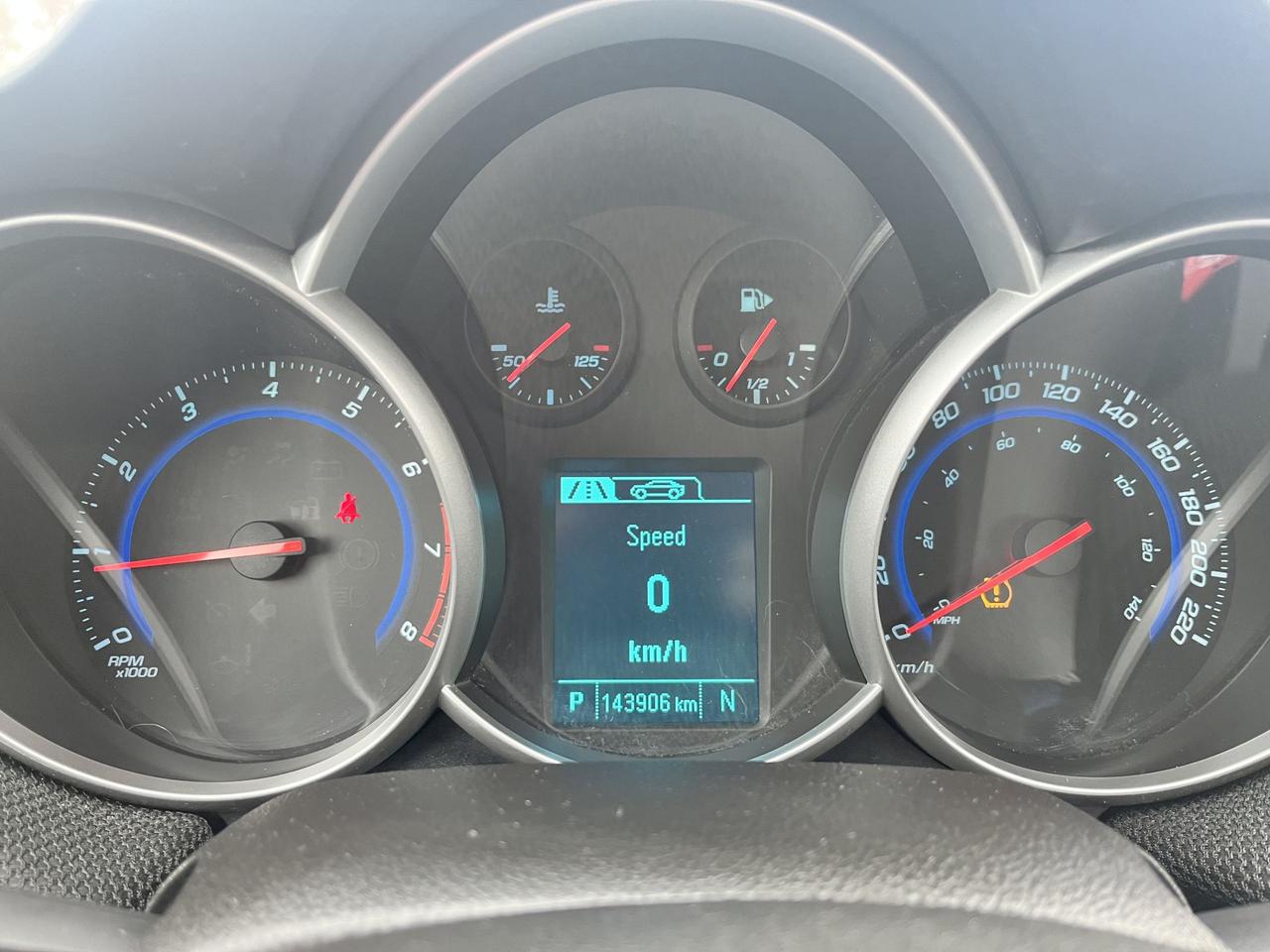 2015 Chevrolet Cruze 1LT Photo