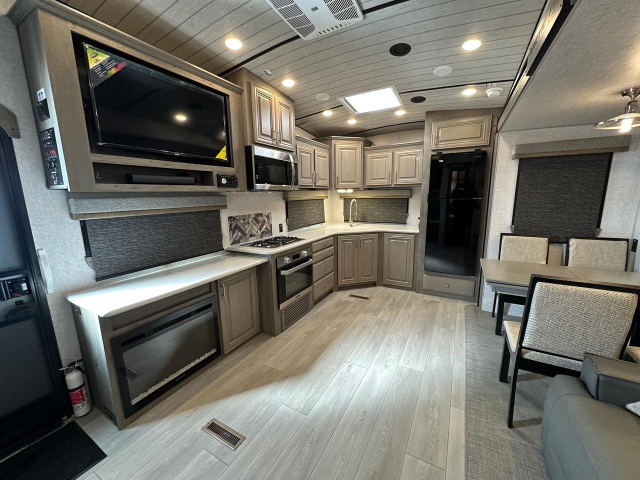 2026 ARCTIC FOX 295RK NXT 