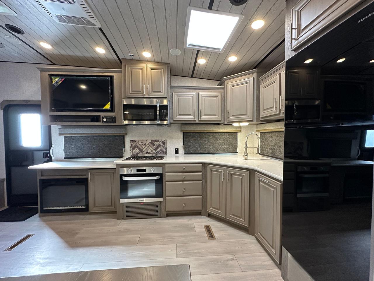 2026 ARCTIC FOX 295RK NXT 