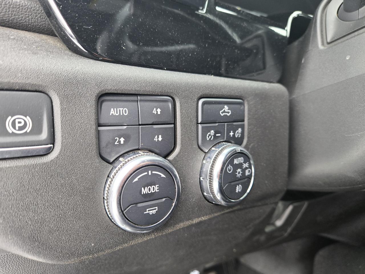 2024 GMC Sierra 2500 4WD Crew Cab 172" SLE Photo