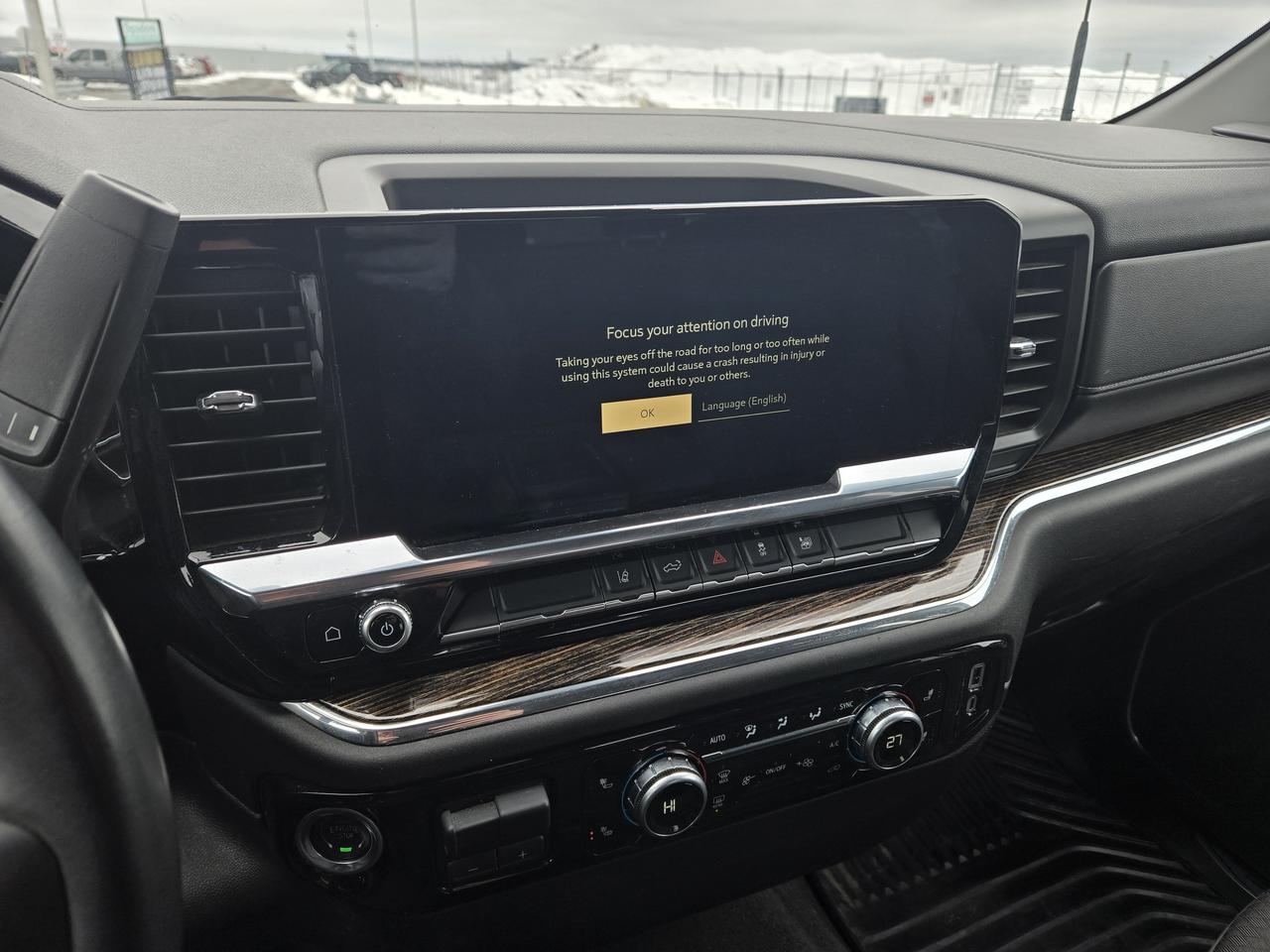 2024 GMC Sierra 2500 4WD Crew Cab 172" SLE Photo