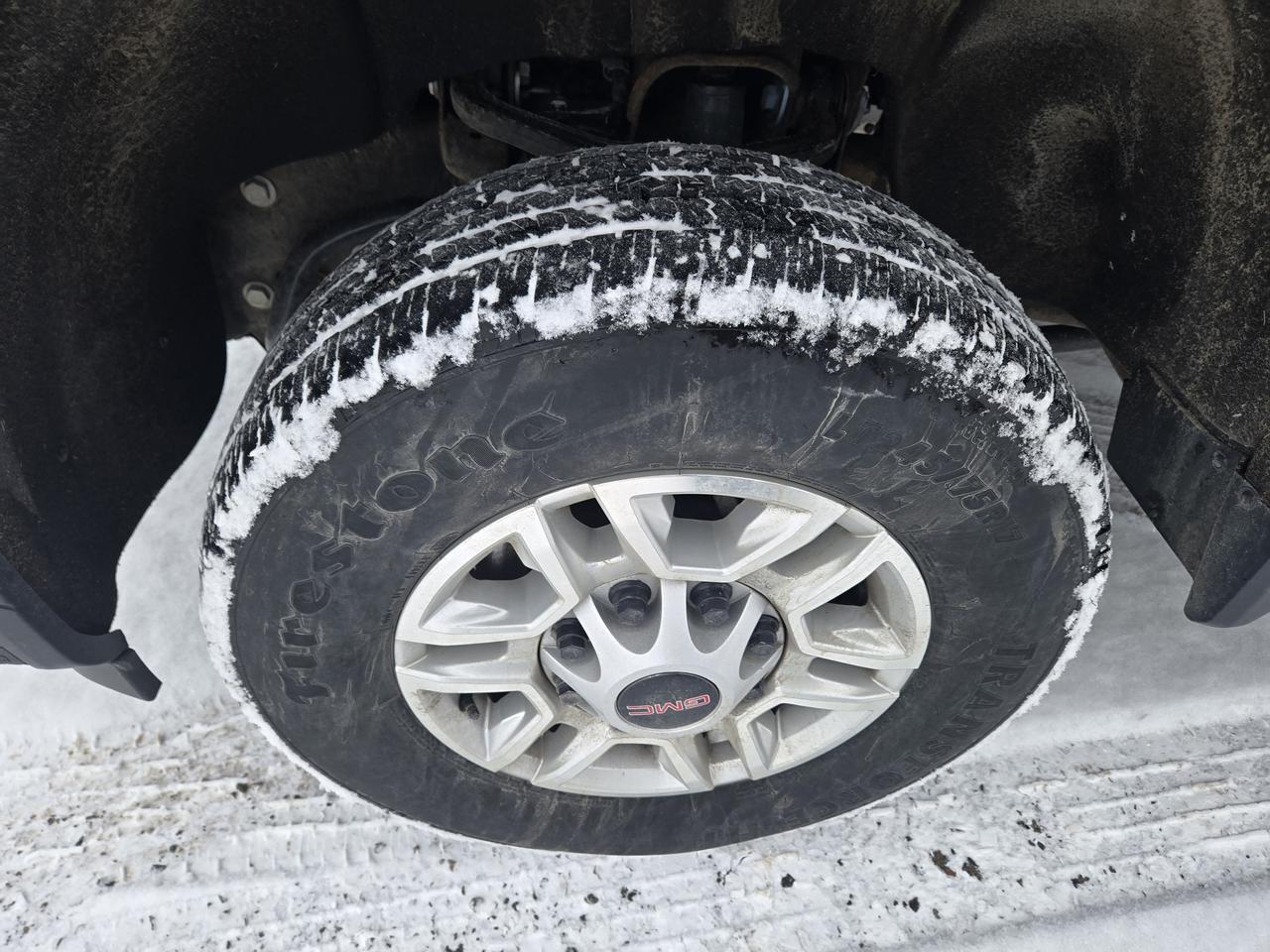 2024 GMC Sierra 2500 4WD Crew Cab 172" SLE Photo