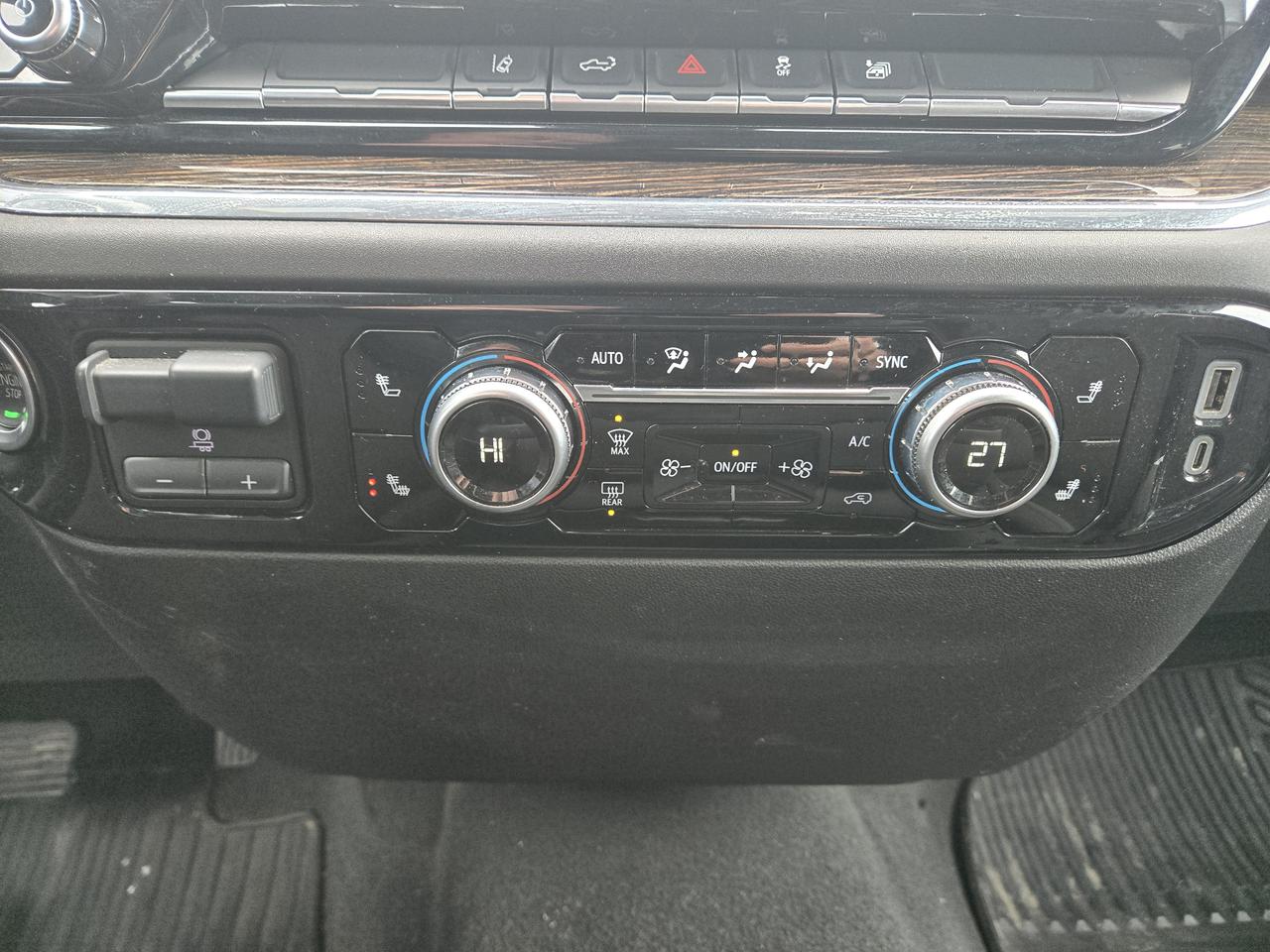 2024 GMC Sierra 2500 4WD Crew Cab 172" SLE Photo