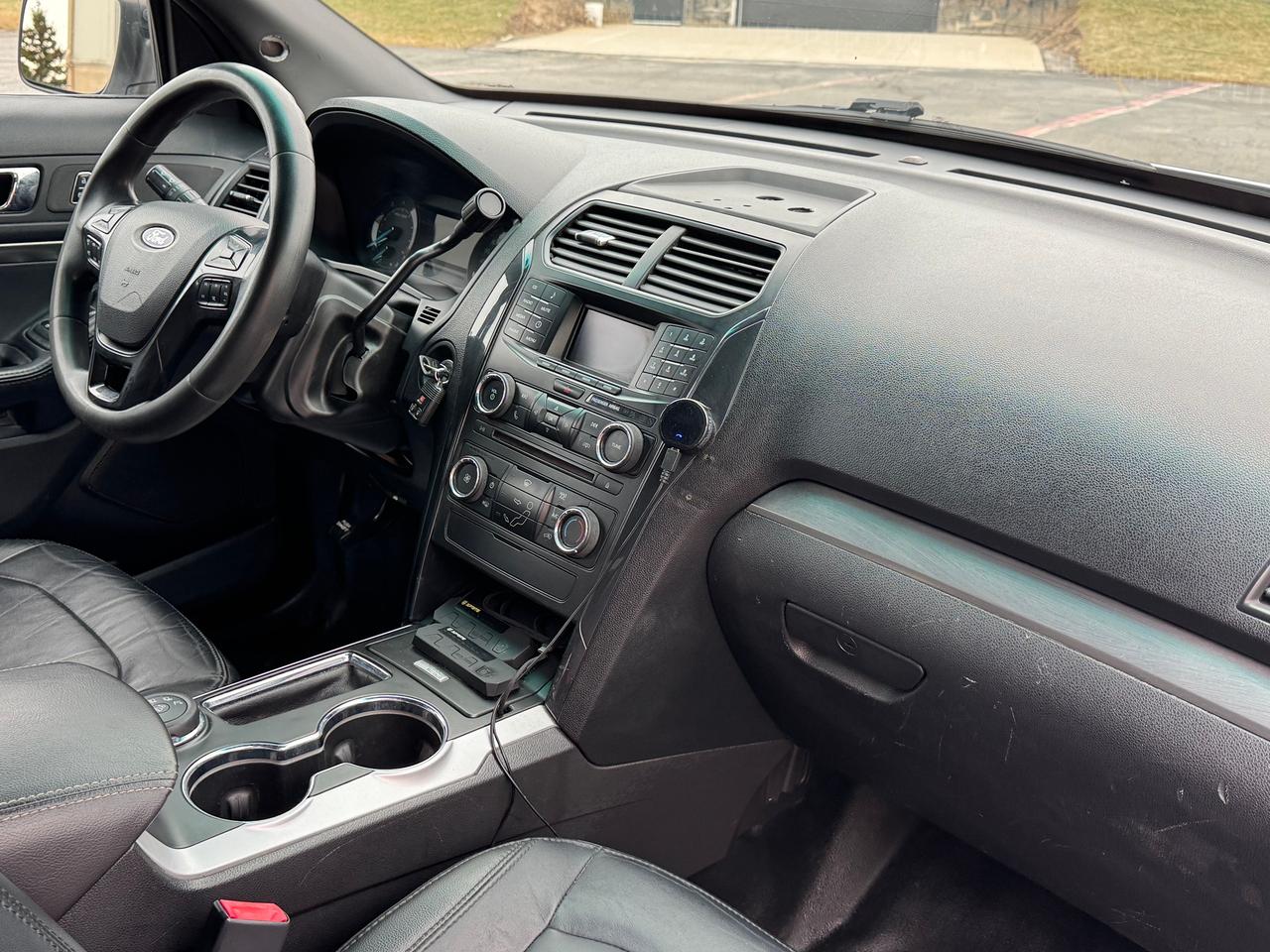 2016 Ford Police Interceptor Utility 3.7L V6 AWD **WELL SERVICED** Photo