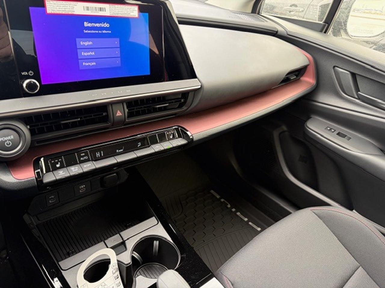 2026 Toyota Prius Plug-In Hybrid SE Photo