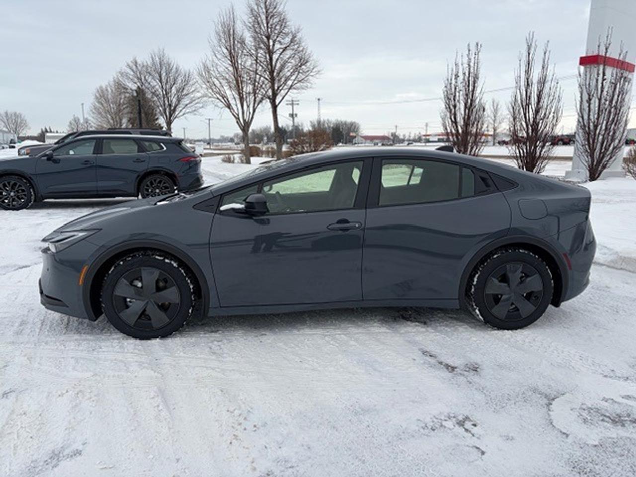 2026 Toyota Prius Plug-In Hybrid SE Photo