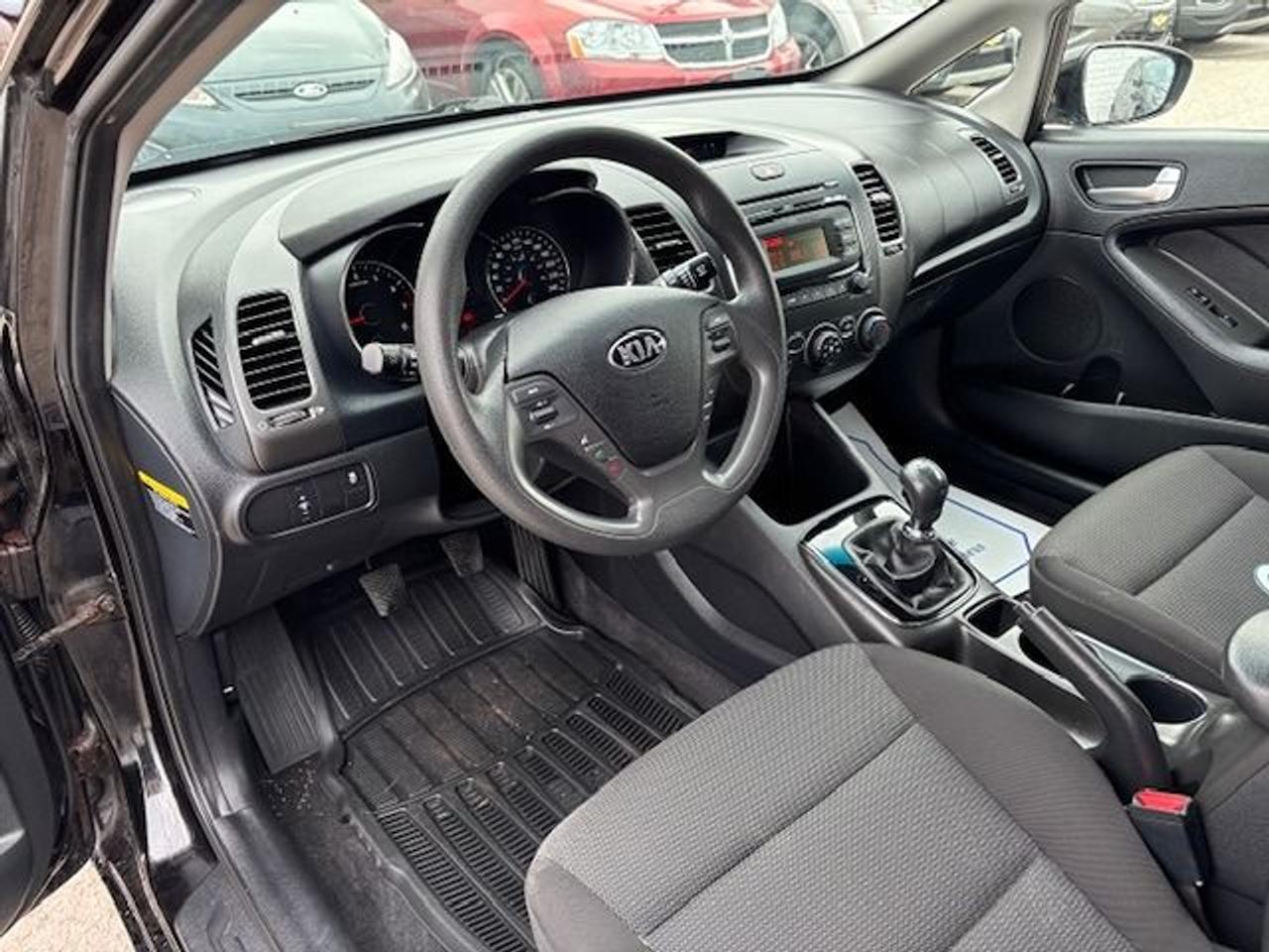 2017 Kia Forte LX Photo