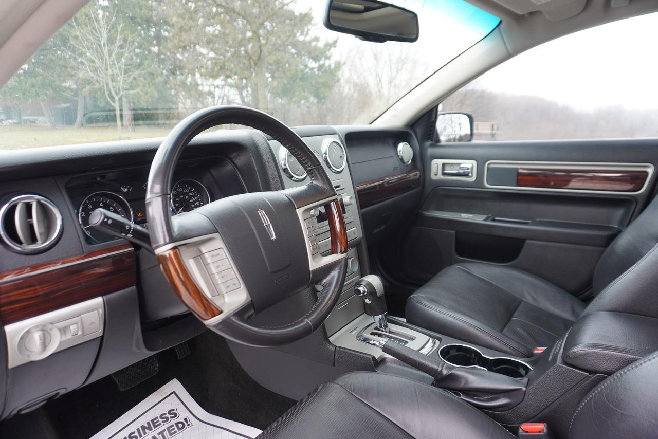 2008 Lincoln MKZ AWD / LEATHER / V6 / LOW KM'S / FRESH TRADE-IN Photo