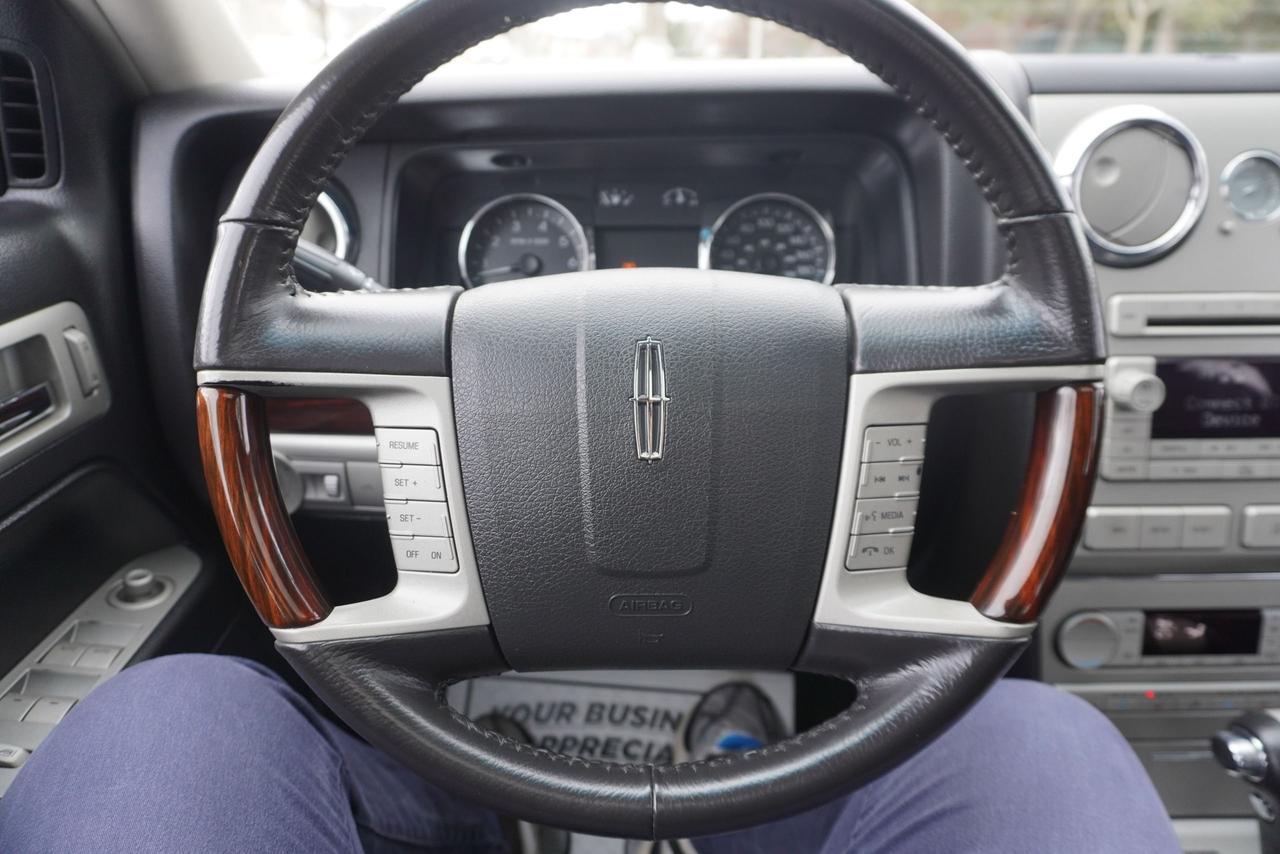 2008 Lincoln MKZ AWD / LEATHER / V6 / LOW KM'S / FRESH TRADE-IN Photo