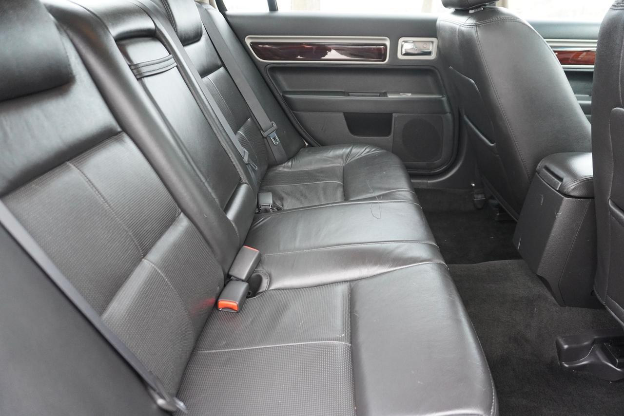 2008 Lincoln MKZ AWD / LEATHER / V6 / LOW KM'S / FRESH TRADE-IN Photo