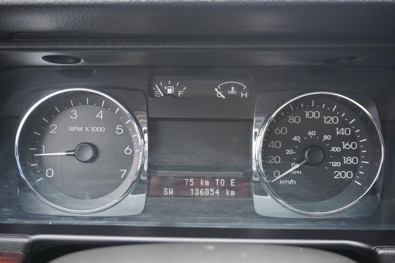 2008 Lincoln MKZ AWD / LEATHER / V6 / LOW KM'S / FRESH TRADE-IN Photo