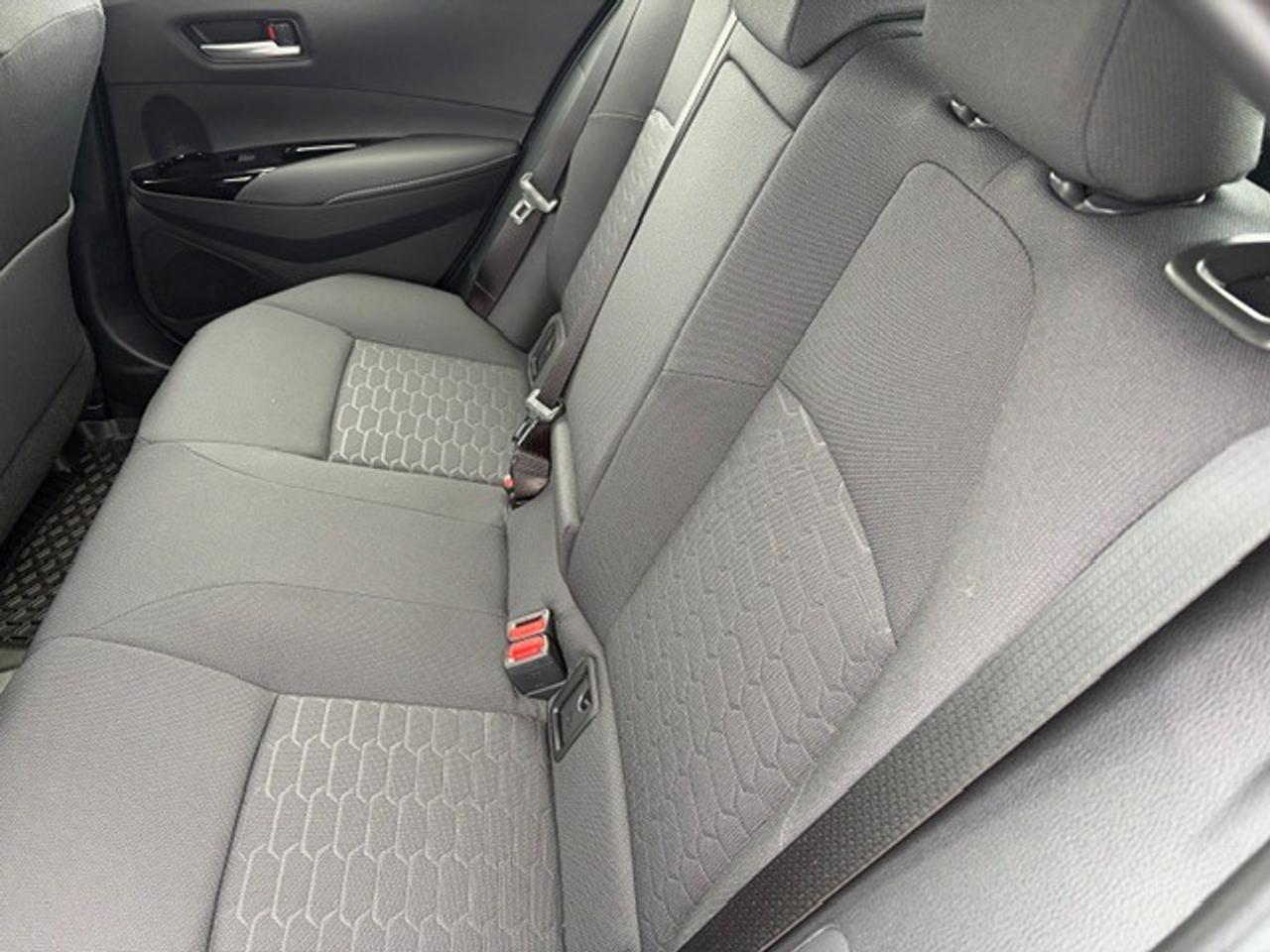 2026 Toyota Corolla SE Hatchback Photo