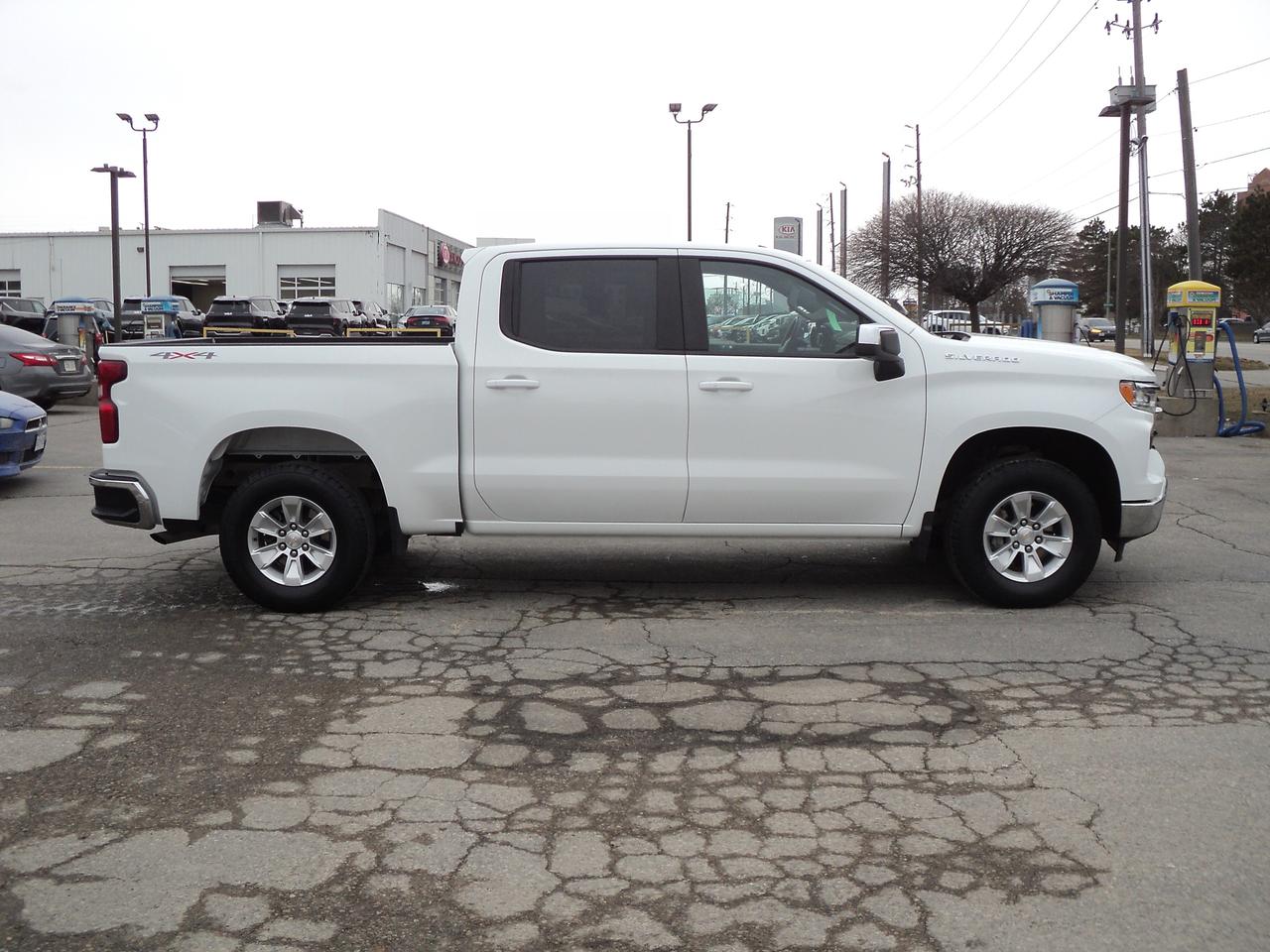 2024 Chevrolet Silverado 1500 LT CrewCab 4WD 5.3L8cylGas 5'10"Box HeatedSeats Photo