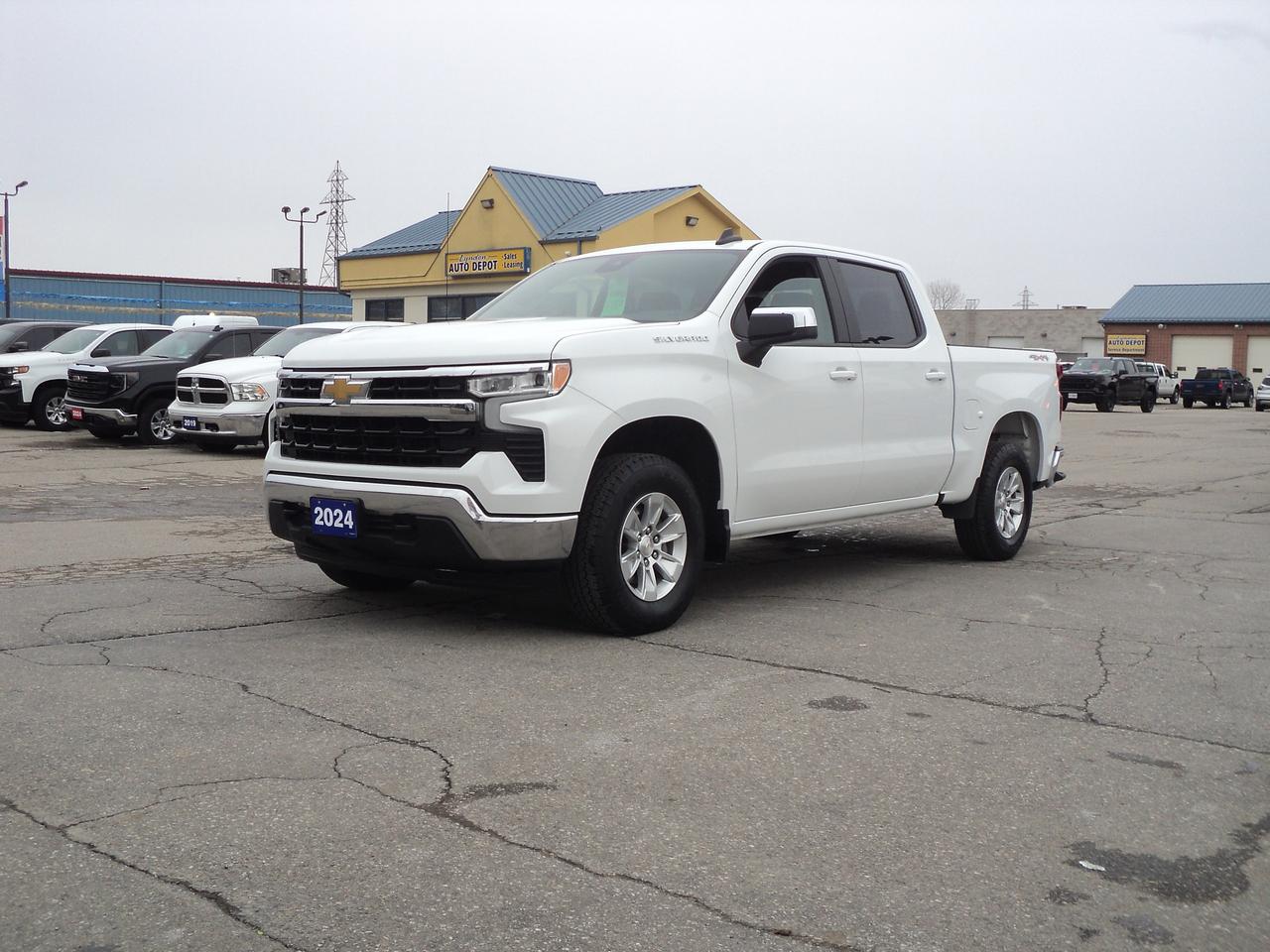 2024 Chevrolet Silverado 1500 LT CrewCab 4WD 5.3L8cylGas 5'10"Box HeatedSeats Photo