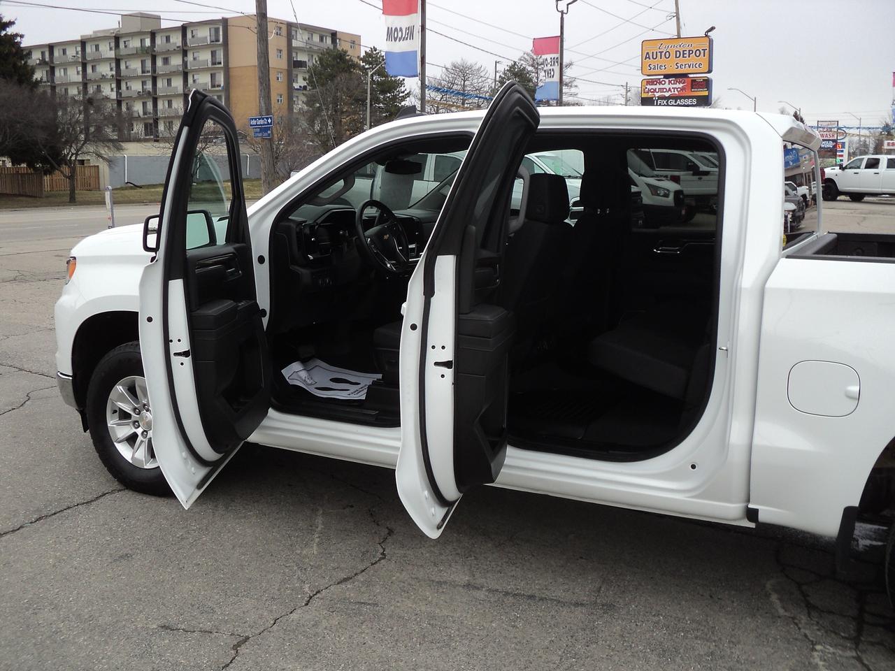 2024 Chevrolet Silverado 1500 LT CrewCab 4WD 5.3L8cylGas 5'10"Box HeatedSeats Photo