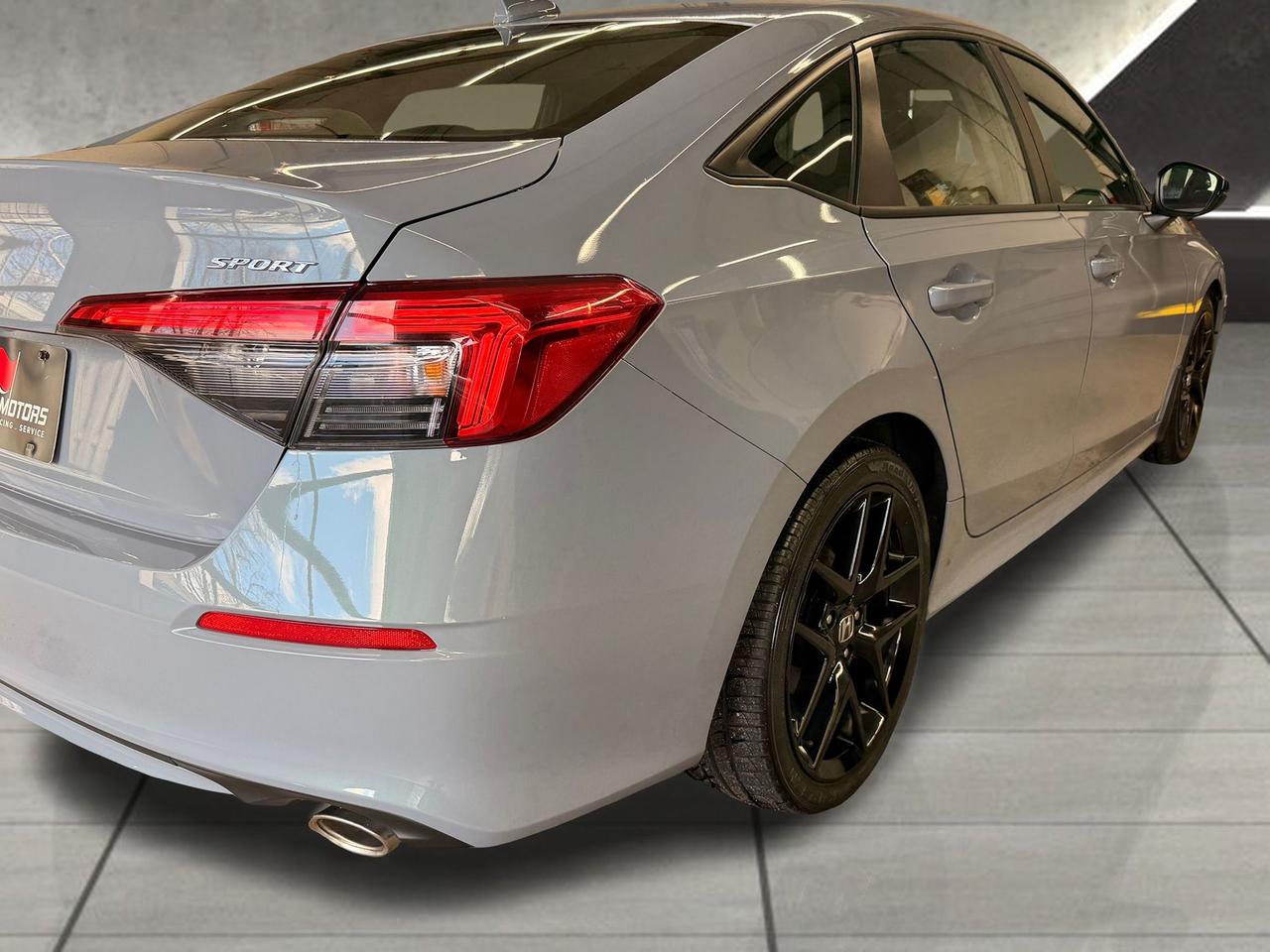 2022 Honda Civic Sport+Roof+BSM+Adaptive Cruise+CLEAN CARFAX Photo