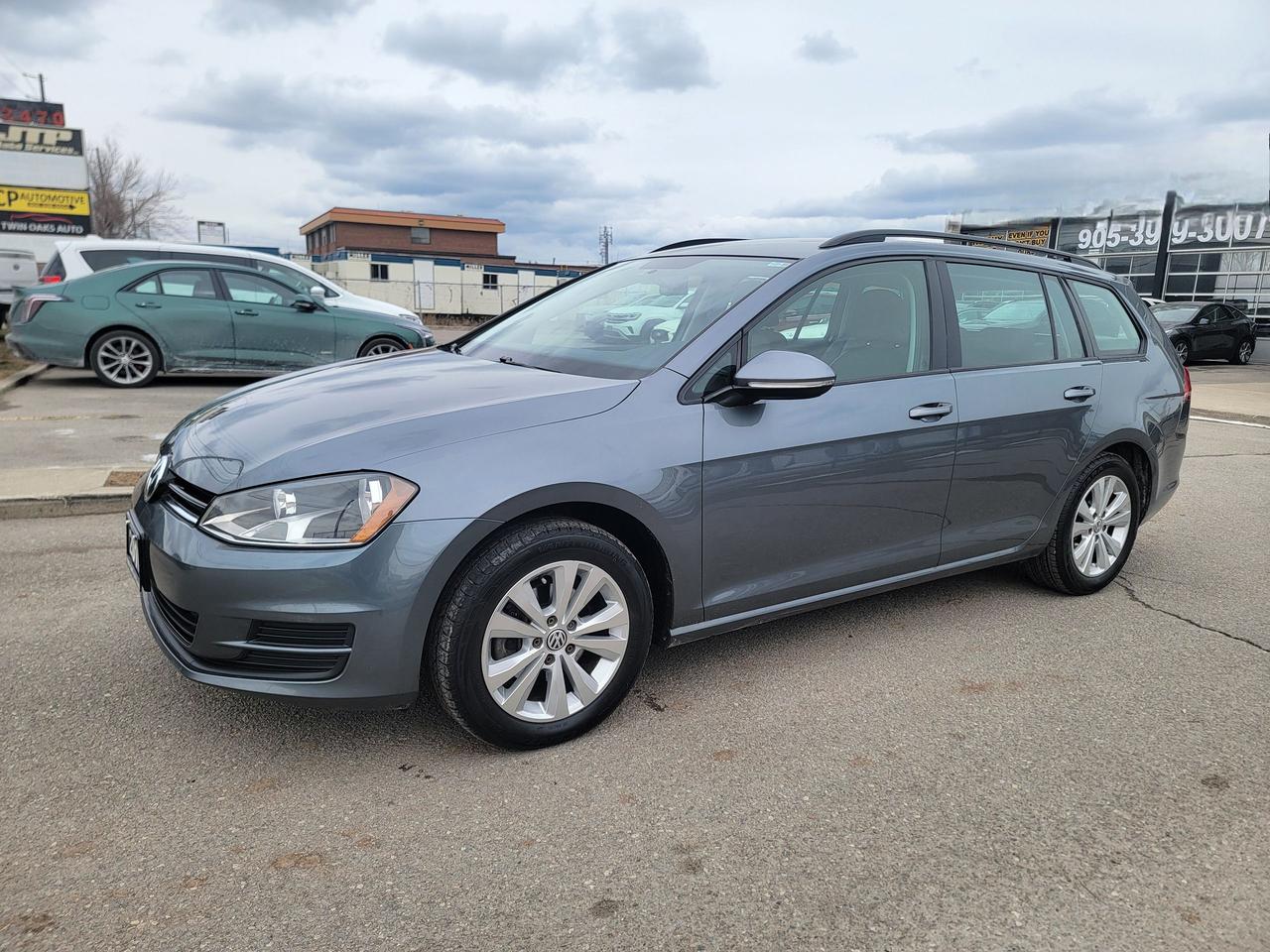2016 Volkswagen Golf COMFORTLINE Photo