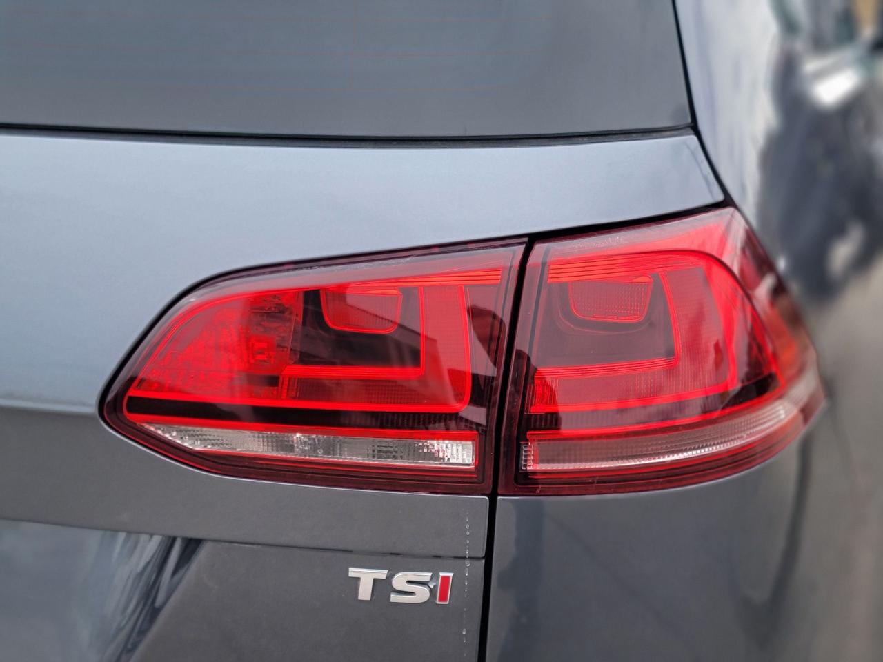 2016 Volkswagen Golf COMFORTLINE Photo