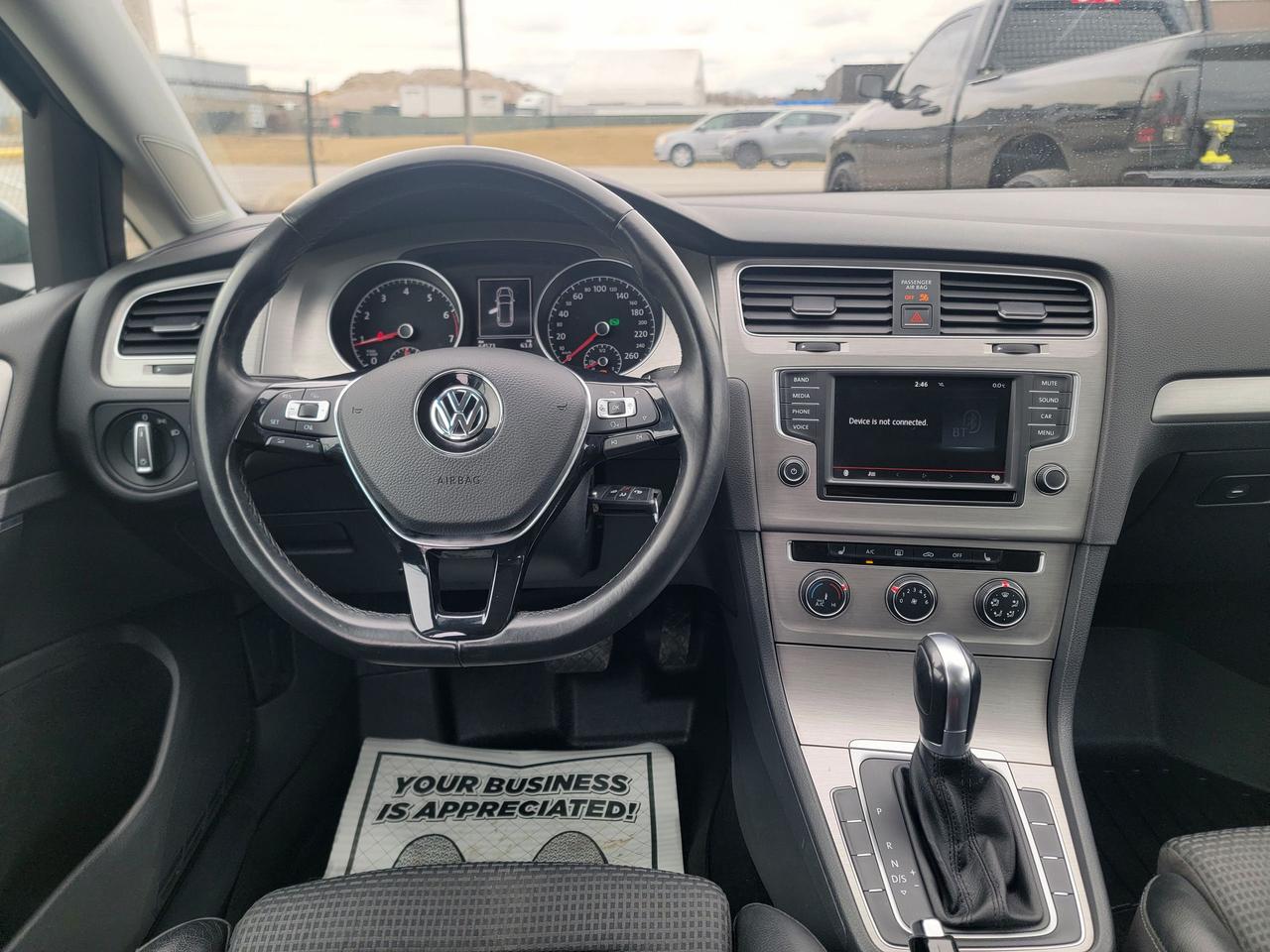 2016 Volkswagen Golf COMFORTLINE Photo