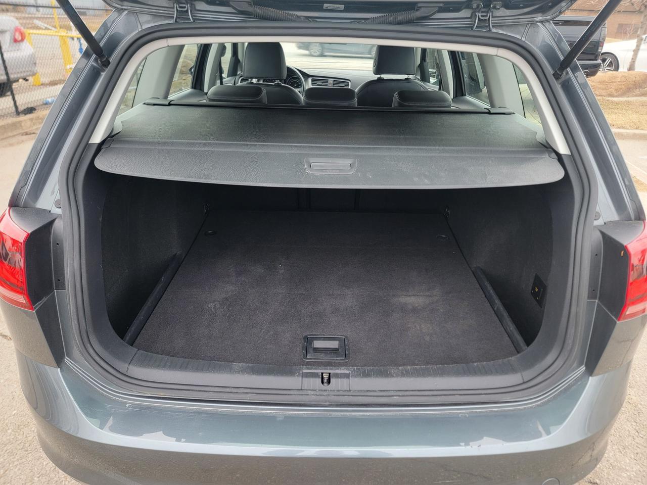 2016 Volkswagen Golf COMFORTLINE Photo