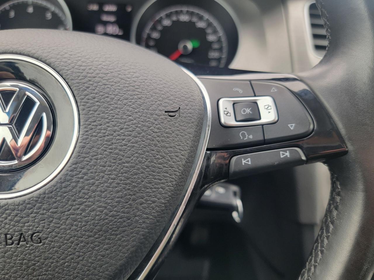 2016 Volkswagen Golf COMFORTLINE Photo