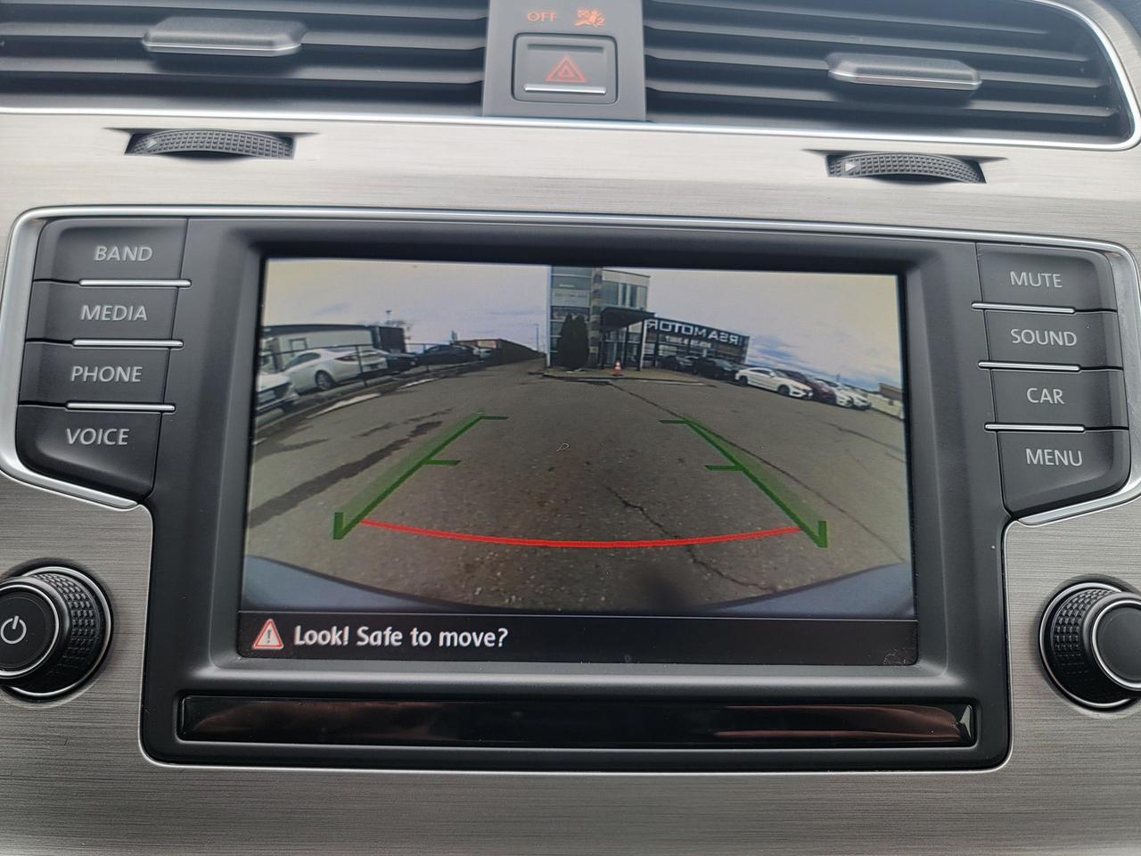 2016 Volkswagen Golf COMFORTLINE Photo