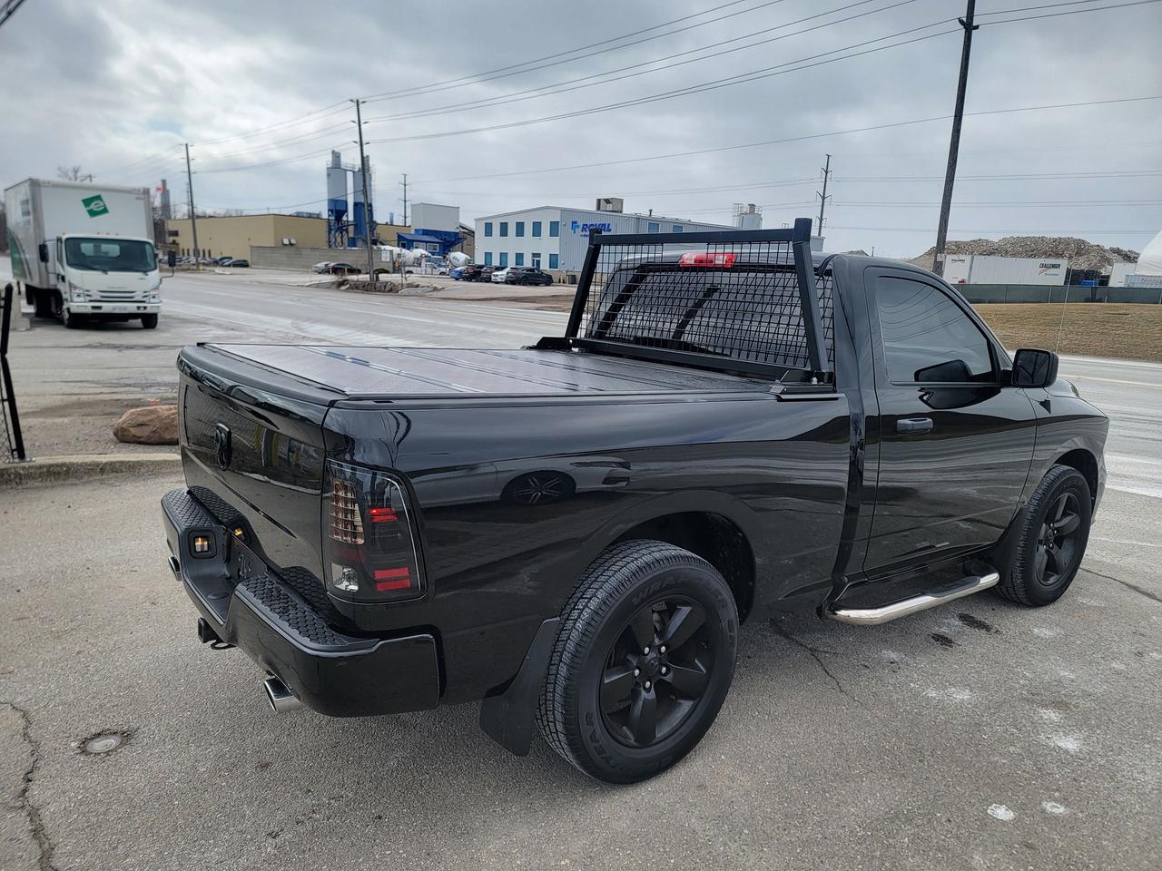 2015 RAM 1500 Express Photo