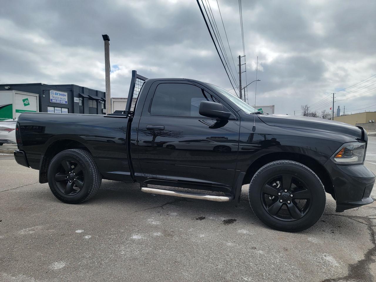 2015 RAM 1500 Express Photo