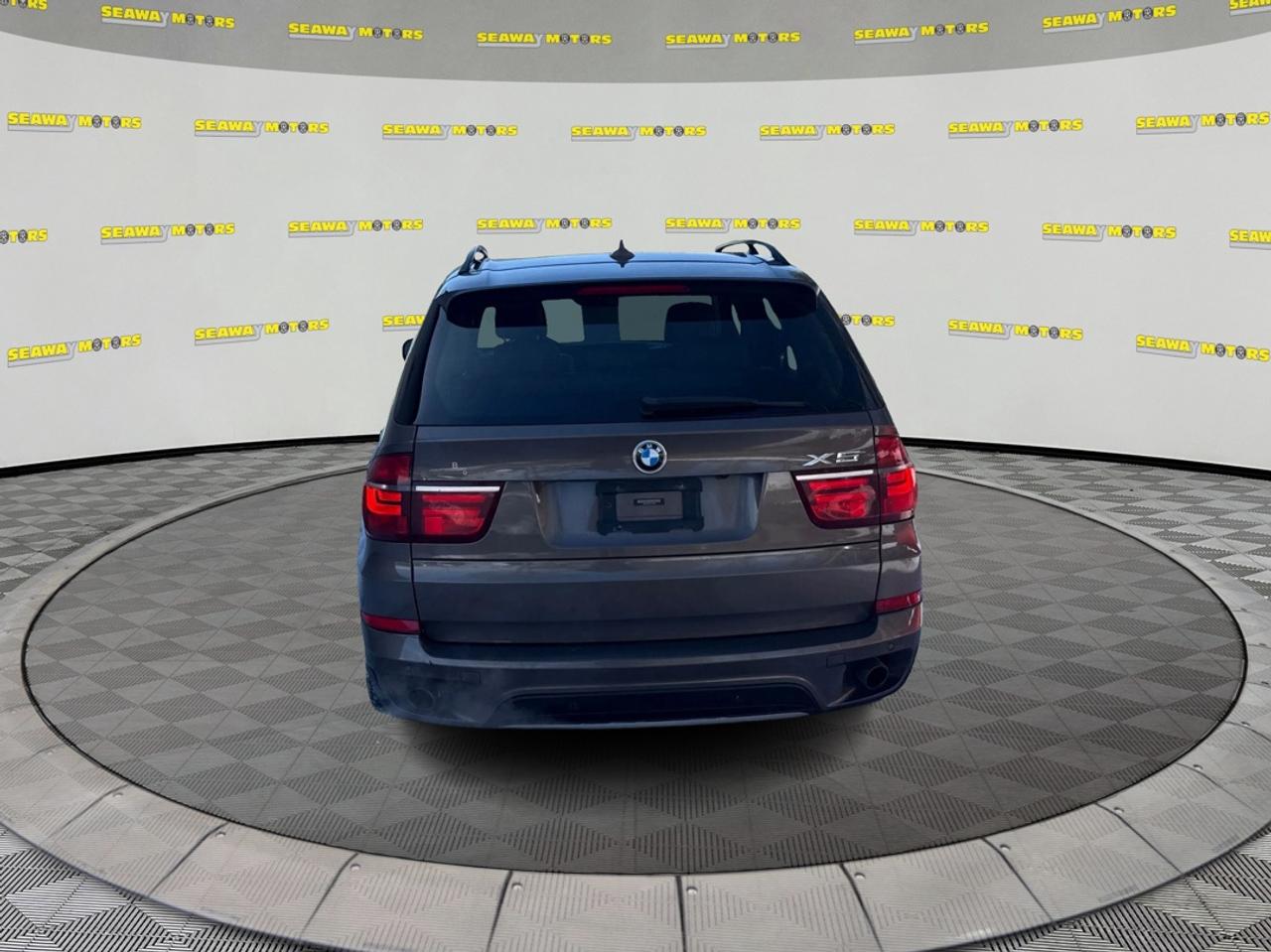 2012 BMW X5 35i Photo