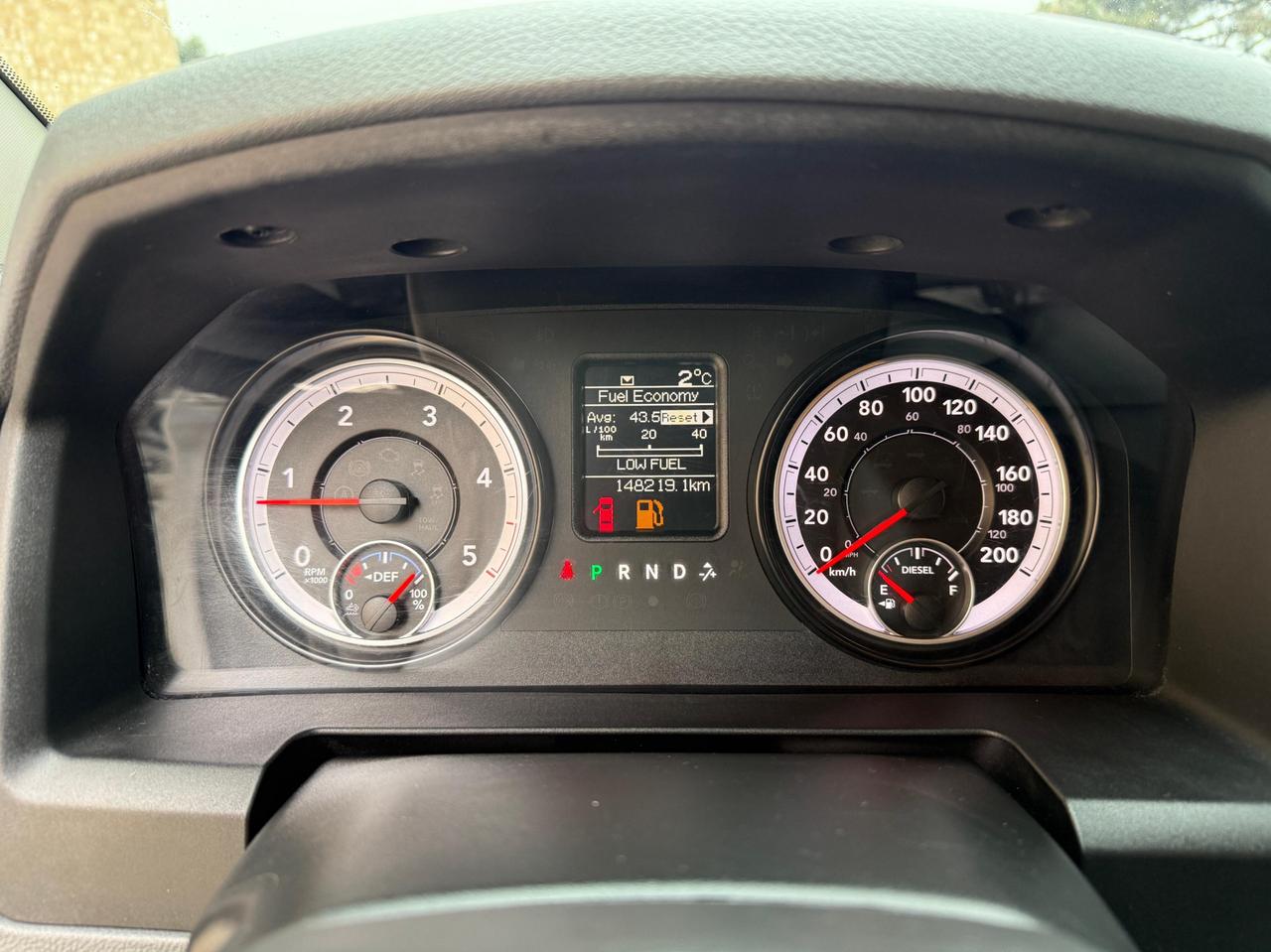 2015 RAM 1500 4WD CREW CAB 140.5" TRADESMAN Photo