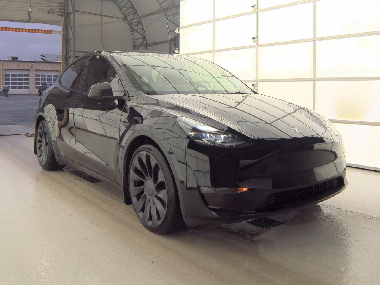 2022 Tesla Model Y PERFORMANCE AWD-WHITE INTERIOR-AUTOPILOT Photo3