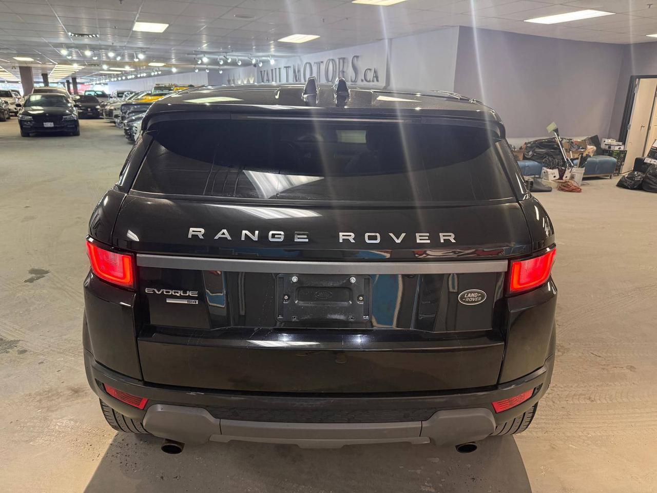 2017 Land Rover Evoque 5DR HB SE Photo