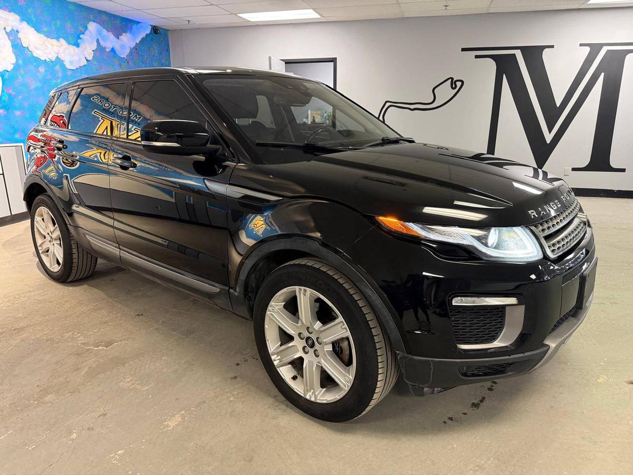 2017 Land Rover Evoque 5DR HB SE Photo