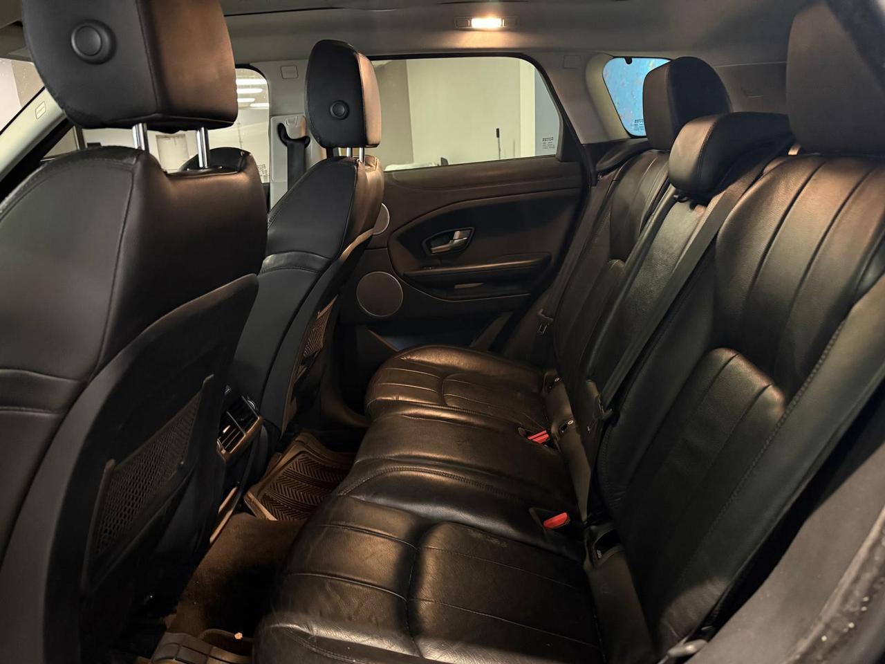 2017 Land Rover Evoque 5DR HB SE Photo