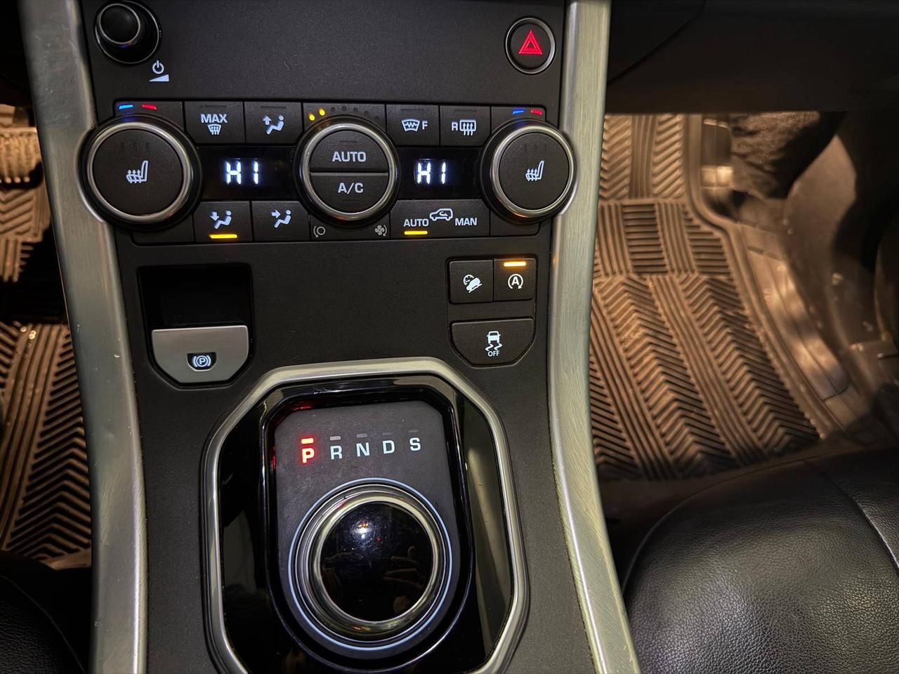 2017 Land Rover Evoque 5DR HB SE Photo