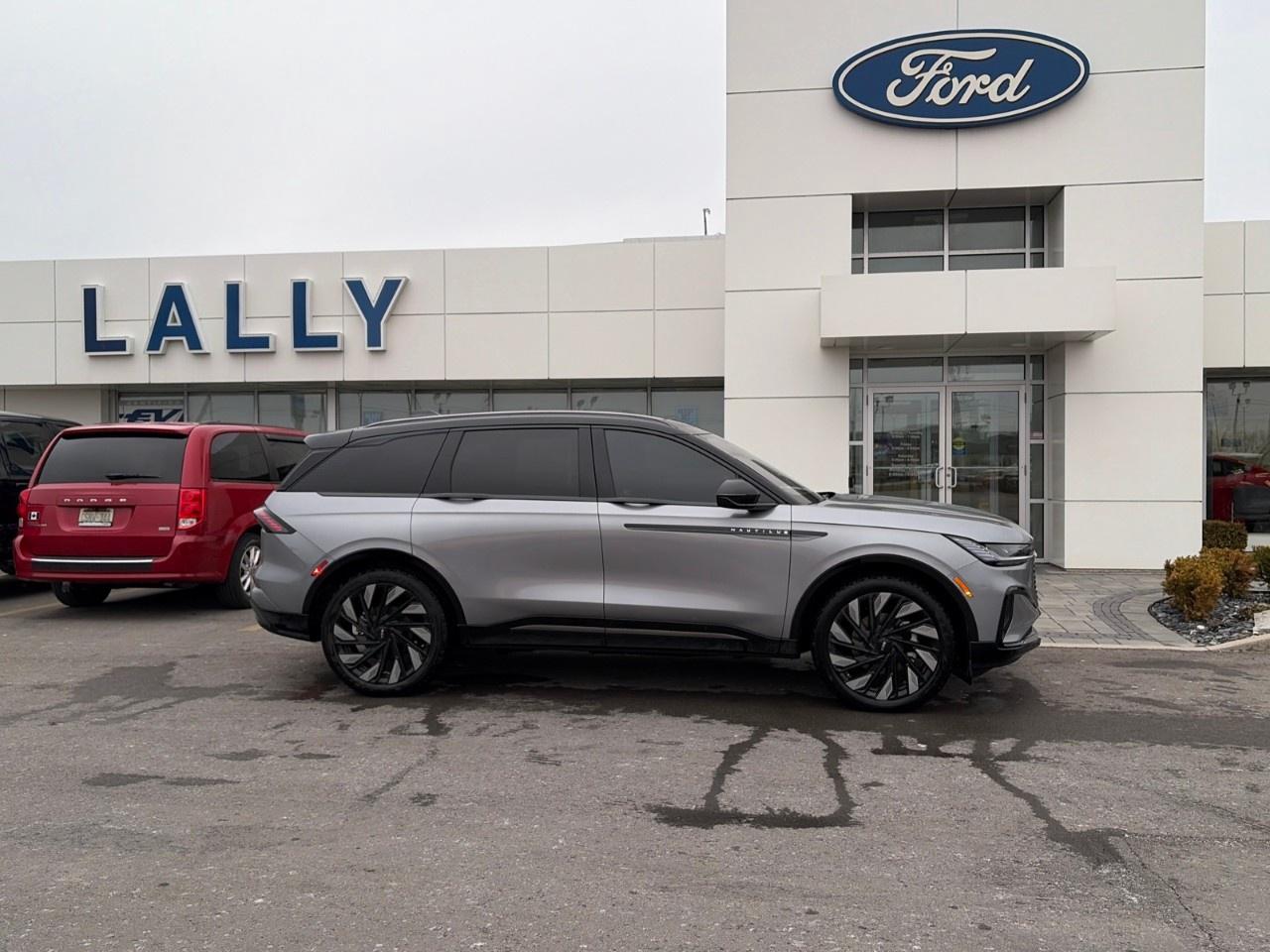 2025 Lincoln Nautilus Reserve AWD Photo