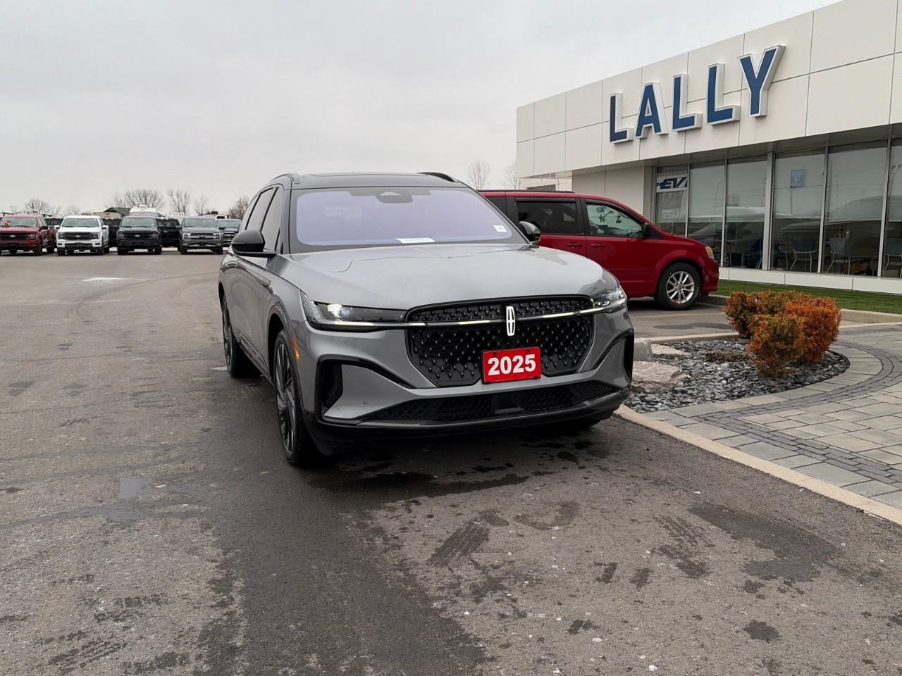 2025 Lincoln Nautilus Reserve AWD Photo0