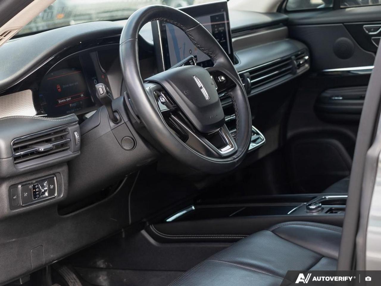 2023 Lincoln Corsair Reserve 201A | NAVIGATION SYSTEM | FRONT DUAL A/C | KEYLES Photo
