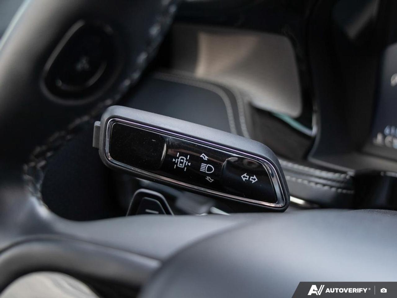 2023 Lincoln Corsair Reserve 201A | NAVIGATION SYSTEM | FRONT DUAL A/C | KEYLES Photo