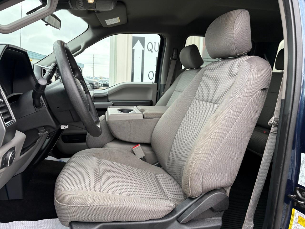 2020 Ford F-150 XLT 4WD SuperCrew 5.5' Box Photo