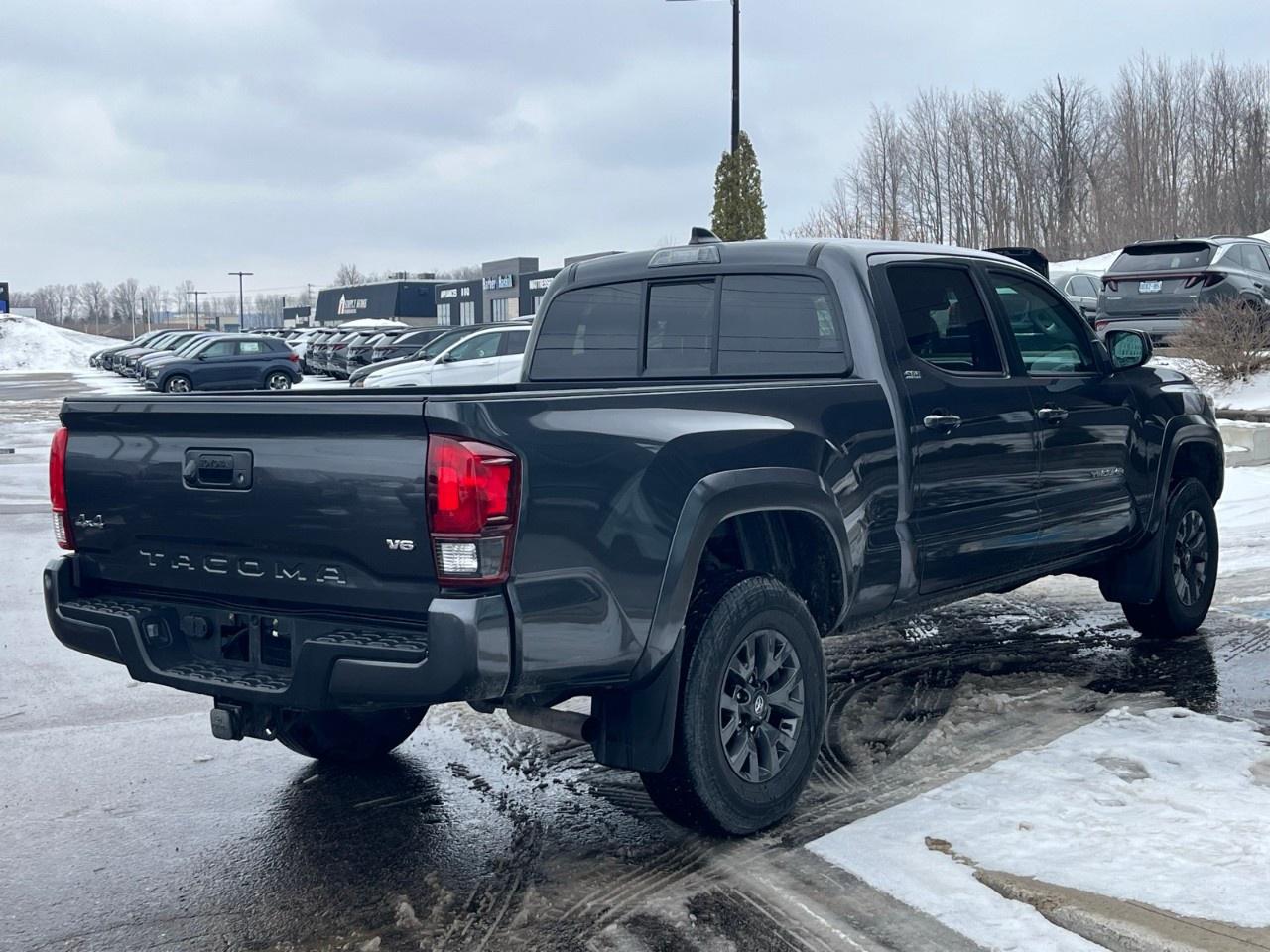 2023 Toyota Tacoma 4x4 Double Cab Auto Photo