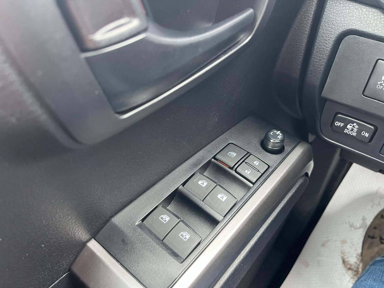 2023 Toyota Tacoma 4x4 Double Cab Auto Photo