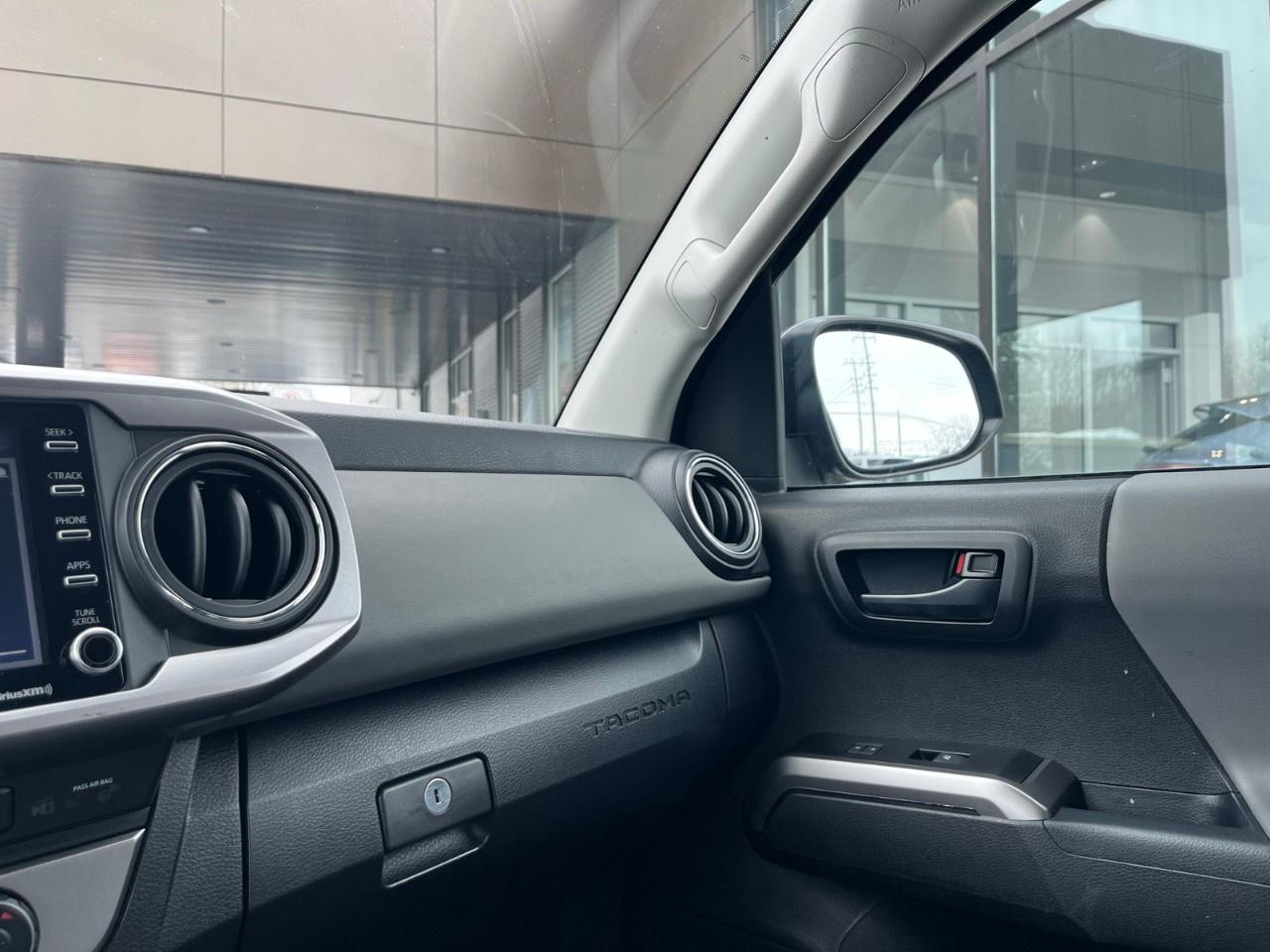 2023 Toyota Tacoma 4x4 Double Cab Auto Photo