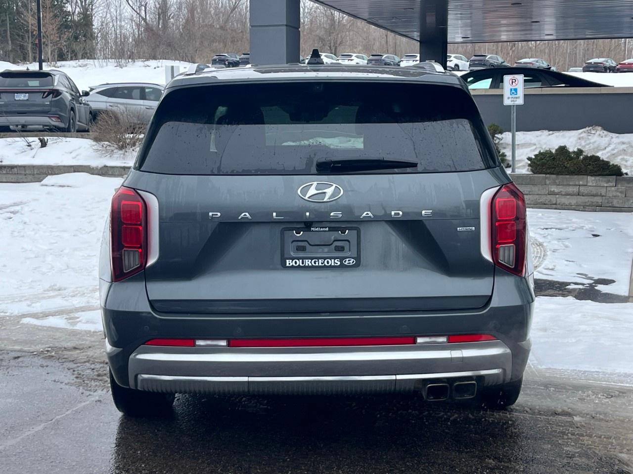 2023 Hyundai PALISADE Ultimate Calligraphy 7-Passenger AWD Photo